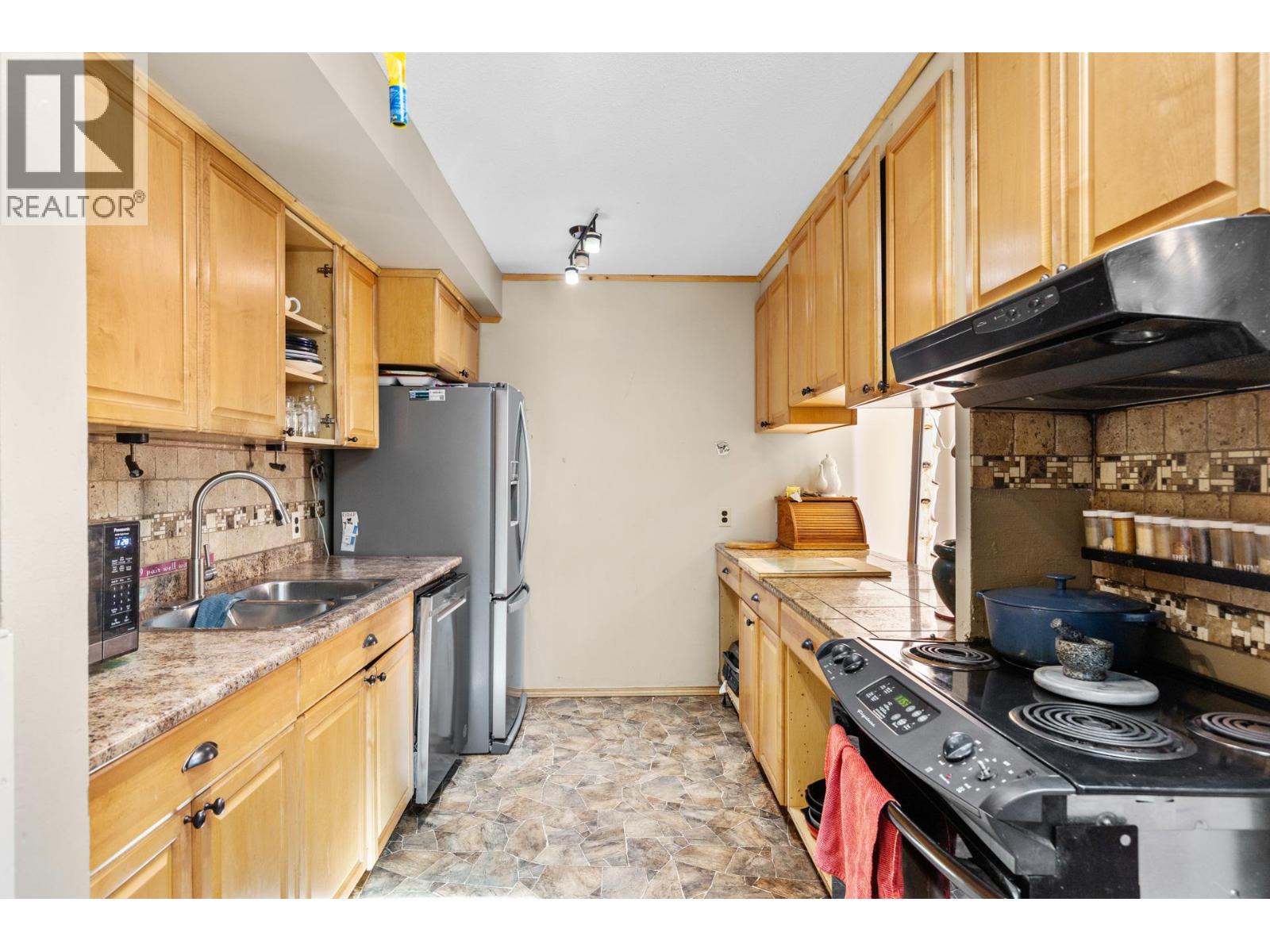 Picture for 3376/3378 Mcmillan  Road