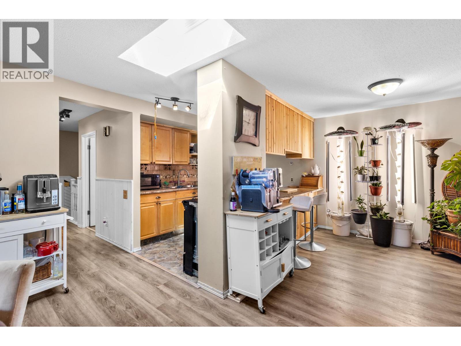 Picture for 3376/3378 Mcmillan  Road