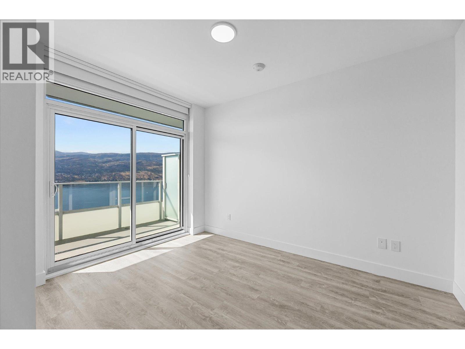 Picture for Unit #3307, 1626 WATER  Street https://www.cirrealty.ca/reb/bc/3/10361123_17.jpg