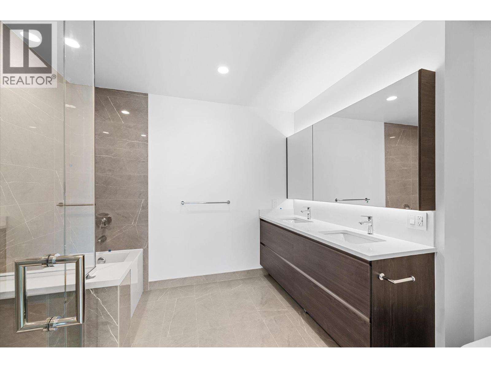 Picture for Unit #3307, 1626 WATER  Street https://www.cirrealty.ca/reb/bc/3/10361123_20.jpg