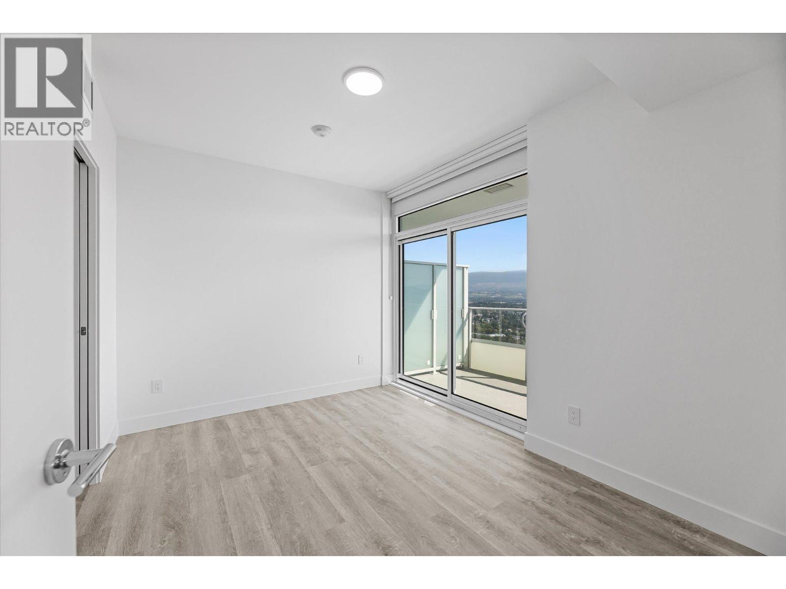 Picture for Unit #3307, 1626 WATER  Street https://www.cirrealty.ca/reb/bc/3/10361123_24.jpg