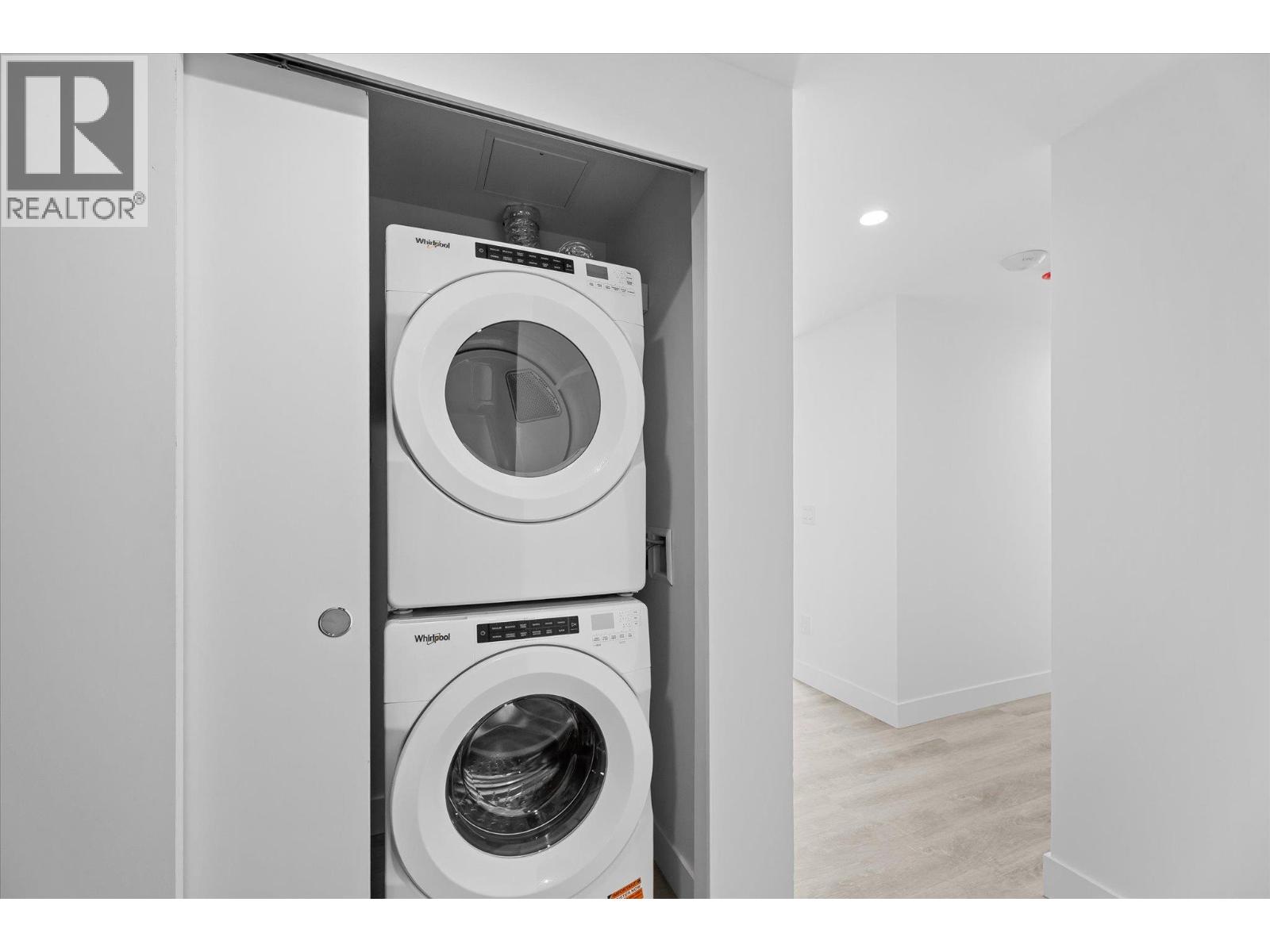 Picture for Unit #3307, 1626 WATER  Street https://www.cirrealty.ca/reb/bc/3/10361123_31.jpg