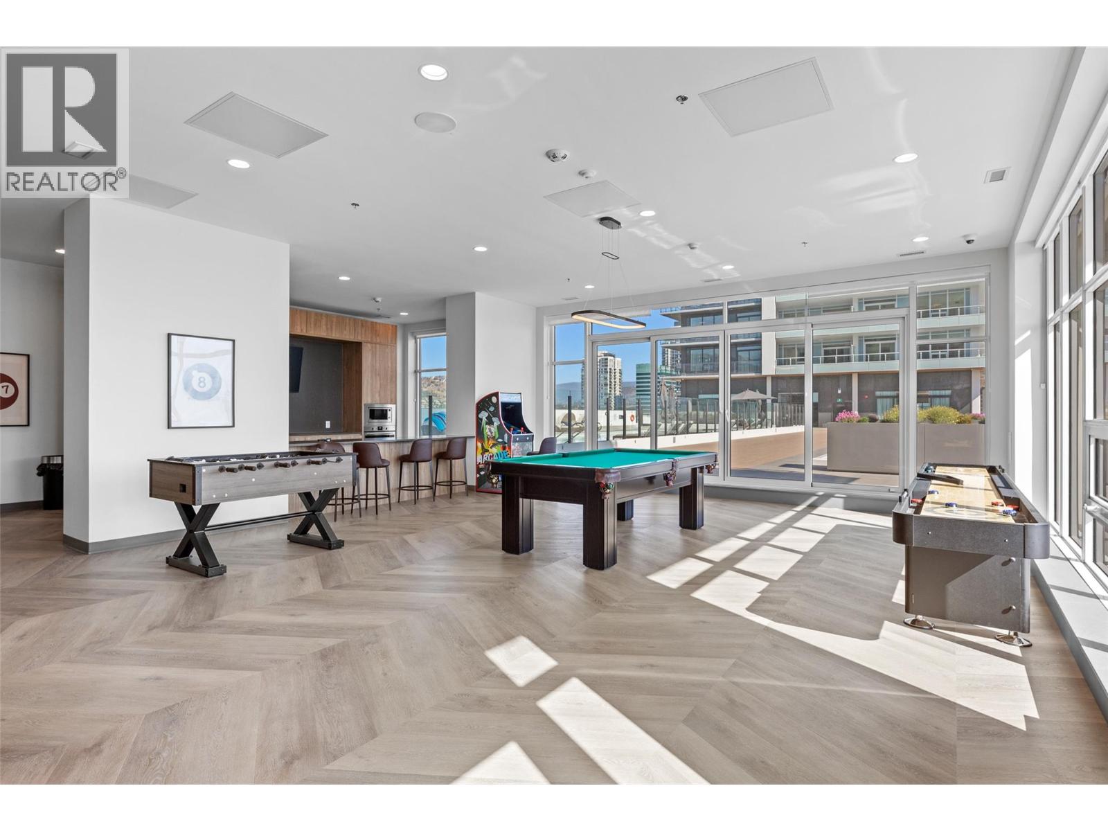 Picture for Unit #3307, 1626 WATER  Street https://www.cirrealty.ca/reb/bc/3/10361123_45.jpg