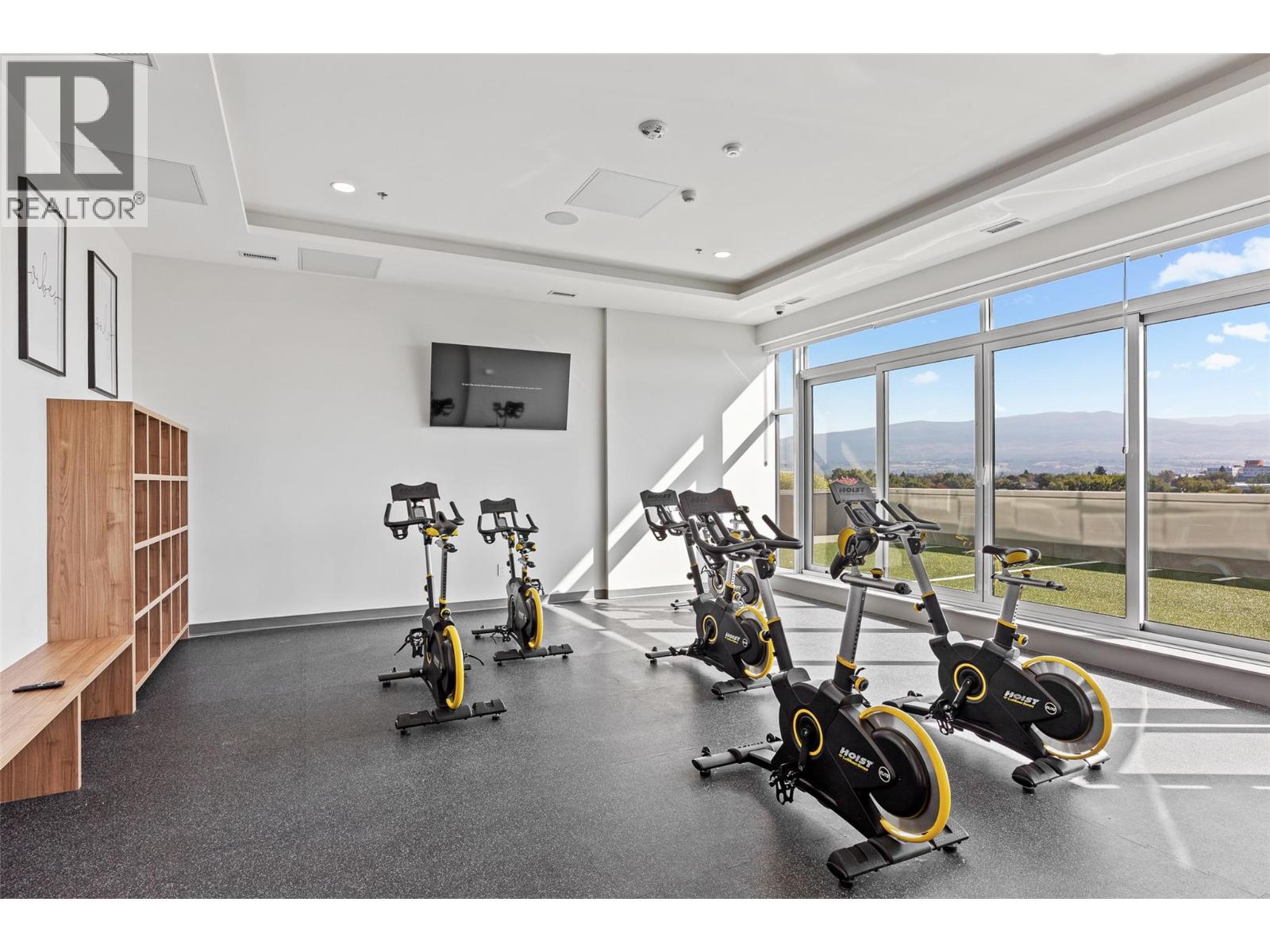 Picture for Unit #3307, 1626 WATER  Street https://www.cirrealty.ca/reb/bc/3/10361123_52.jpg