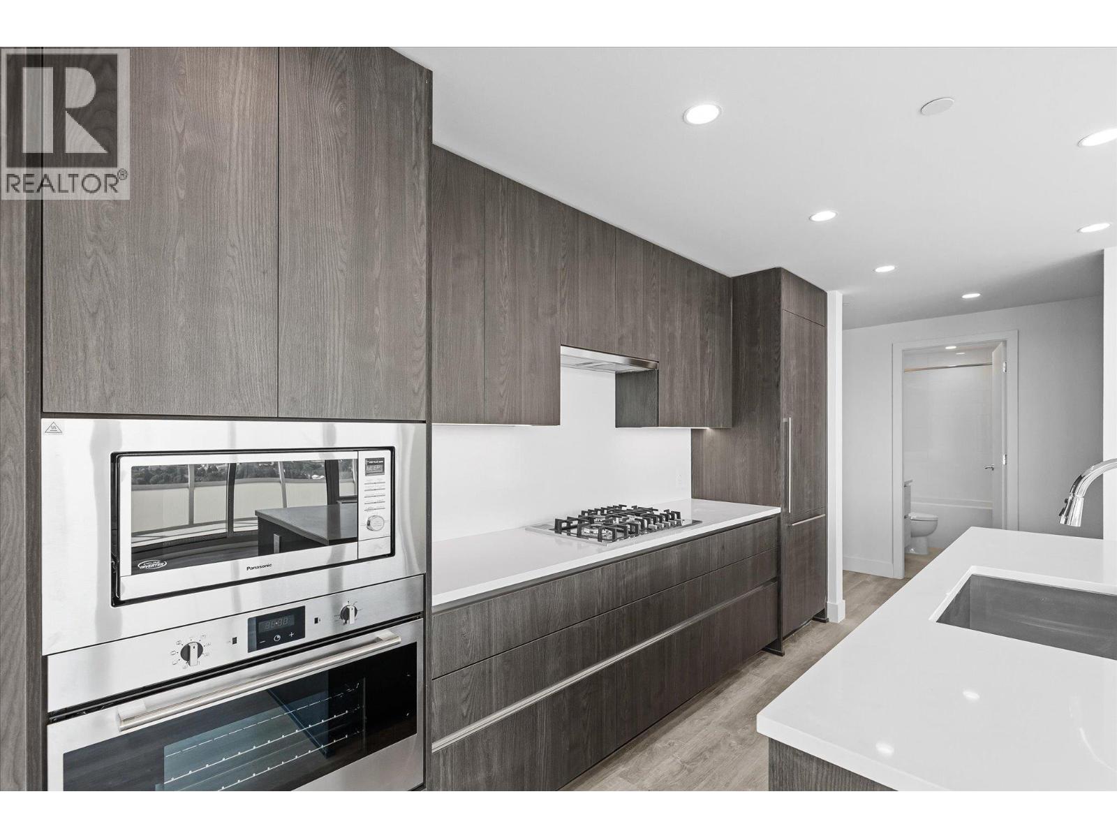 Picture for Unit #3307, 1626 WATER  Street https://www.cirrealty.ca/reb/bc/3/10361123_7.jpg