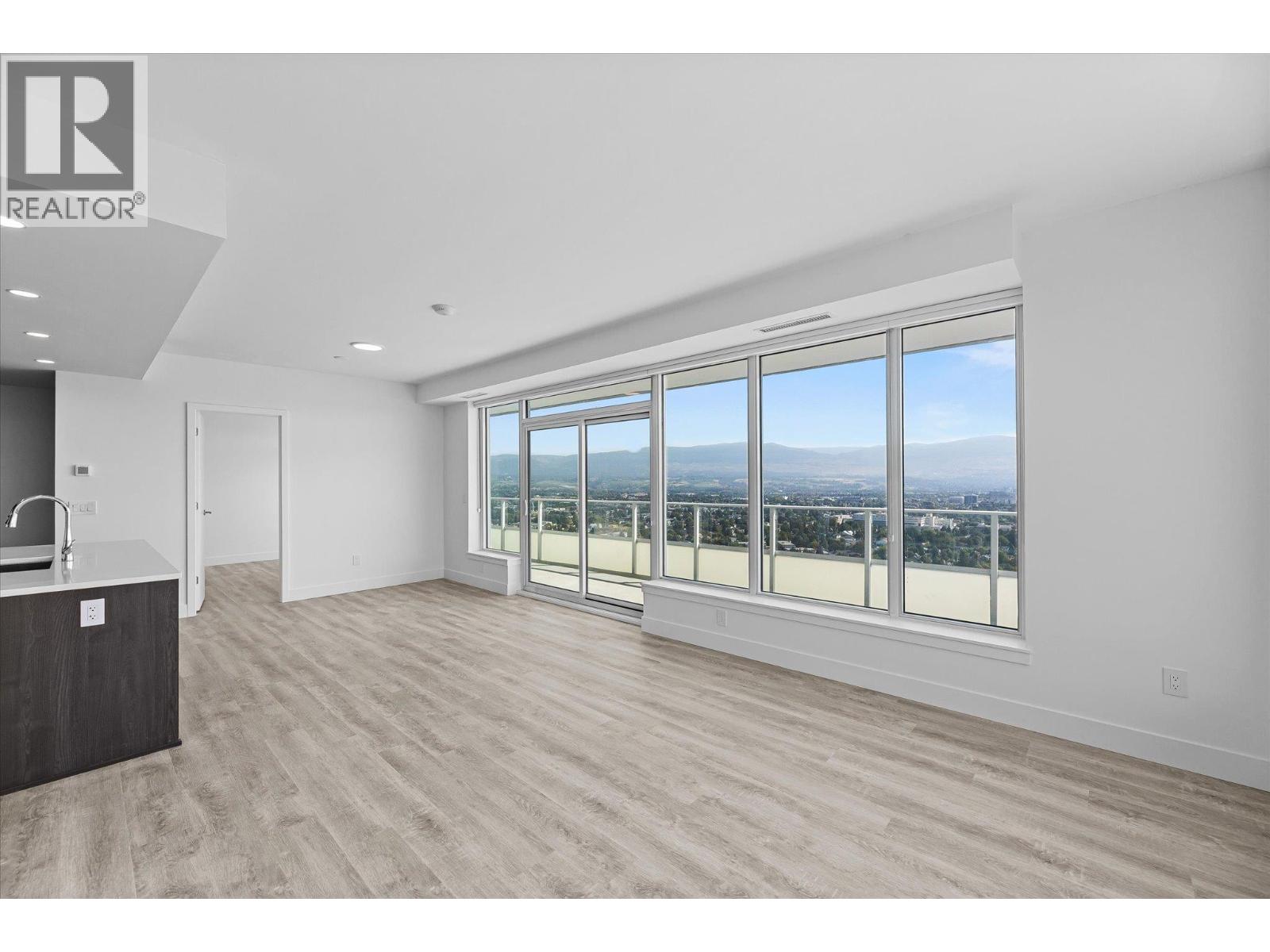 Picture for Unit #3307, 1626 WATER  Street https://www.cirrealty.ca/reb/bc/3/10361123_8.jpg