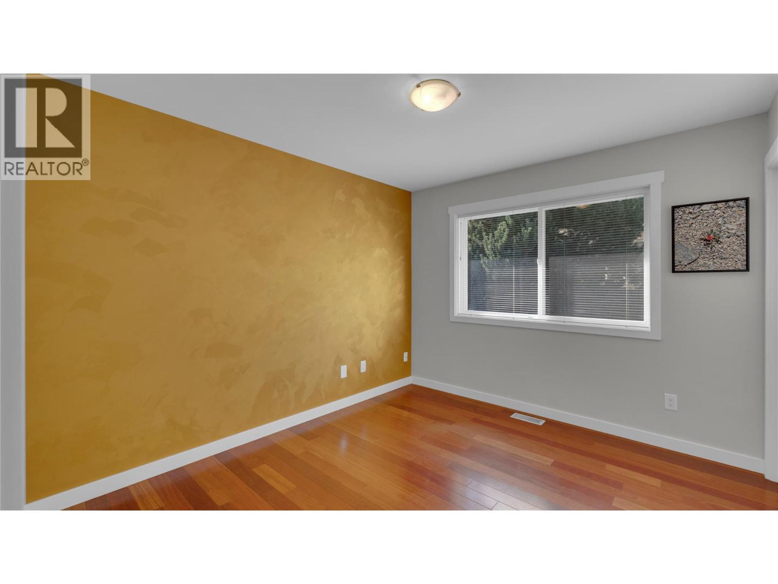 Picture for 3065 Lakeview Cove  Road https://www.cirrealty.ca/reb/bc/3/10362973_23.jpg