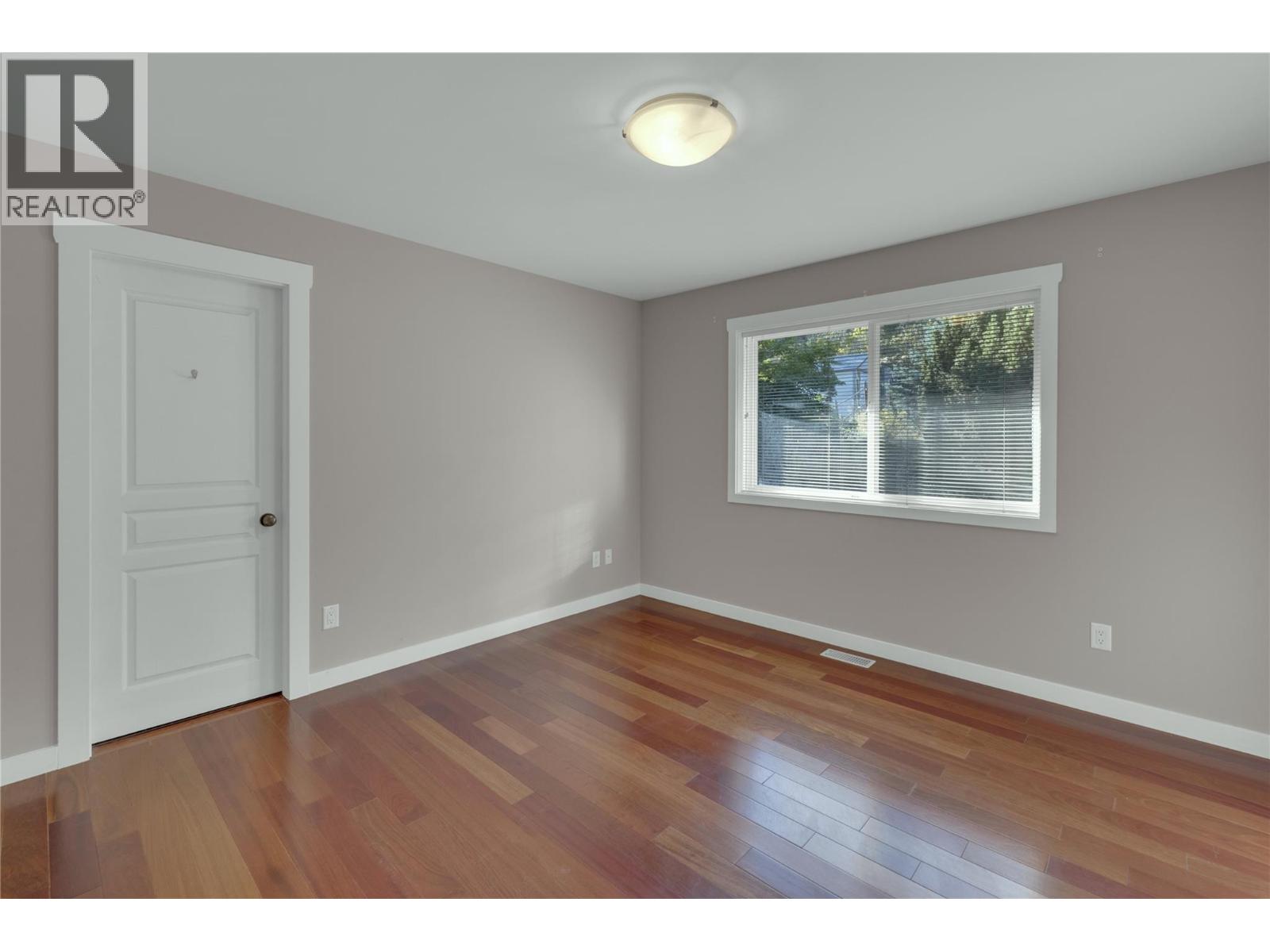 Picture for 3065 Lakeview Cove  Road https://www.cirrealty.ca/reb/bc/3/10362973_26.jpg