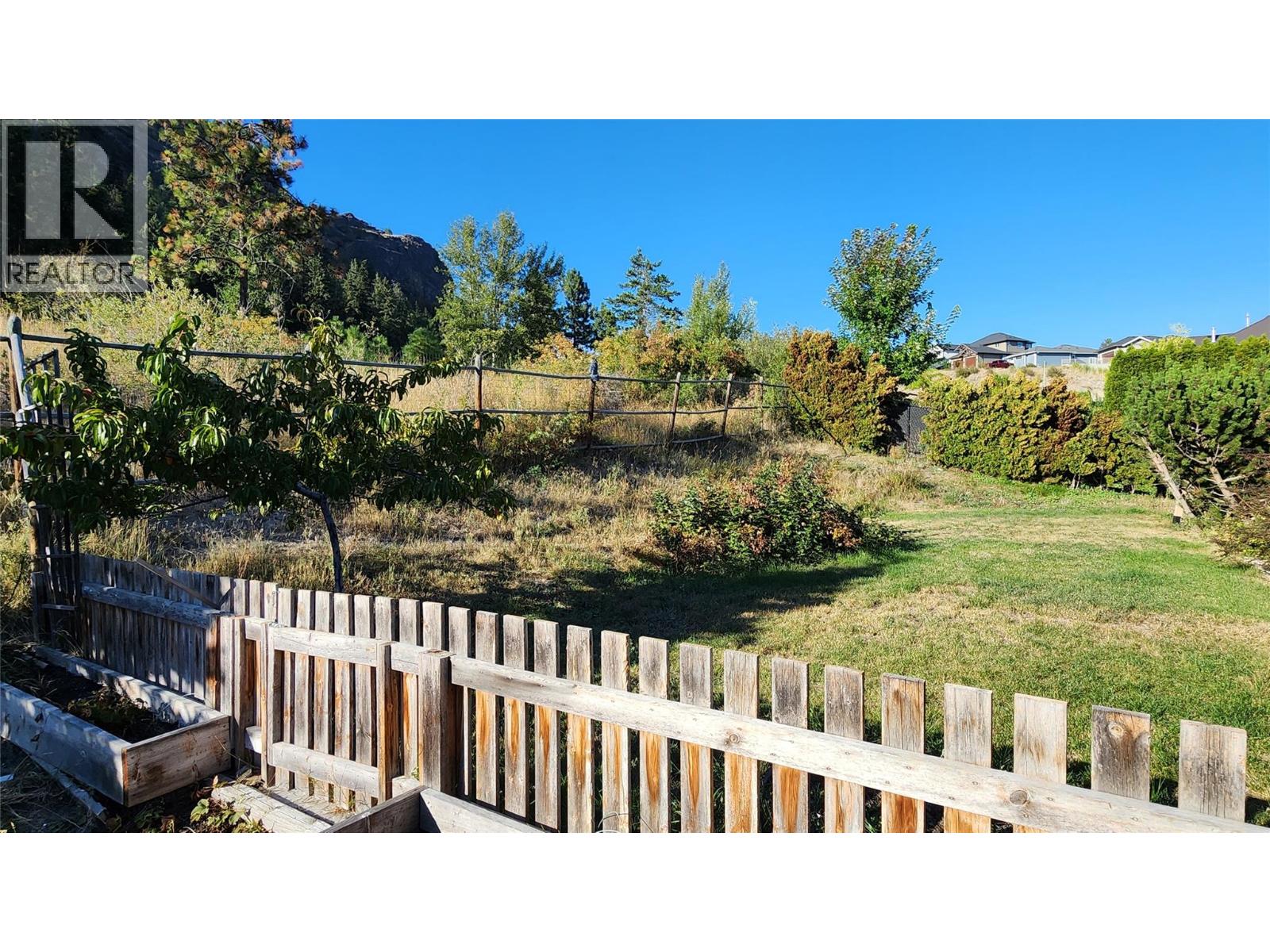 Picture for 3065 Lakeview Cove  Road https://www.cirrealty.ca/reb/bc/3/10362973_31.jpg