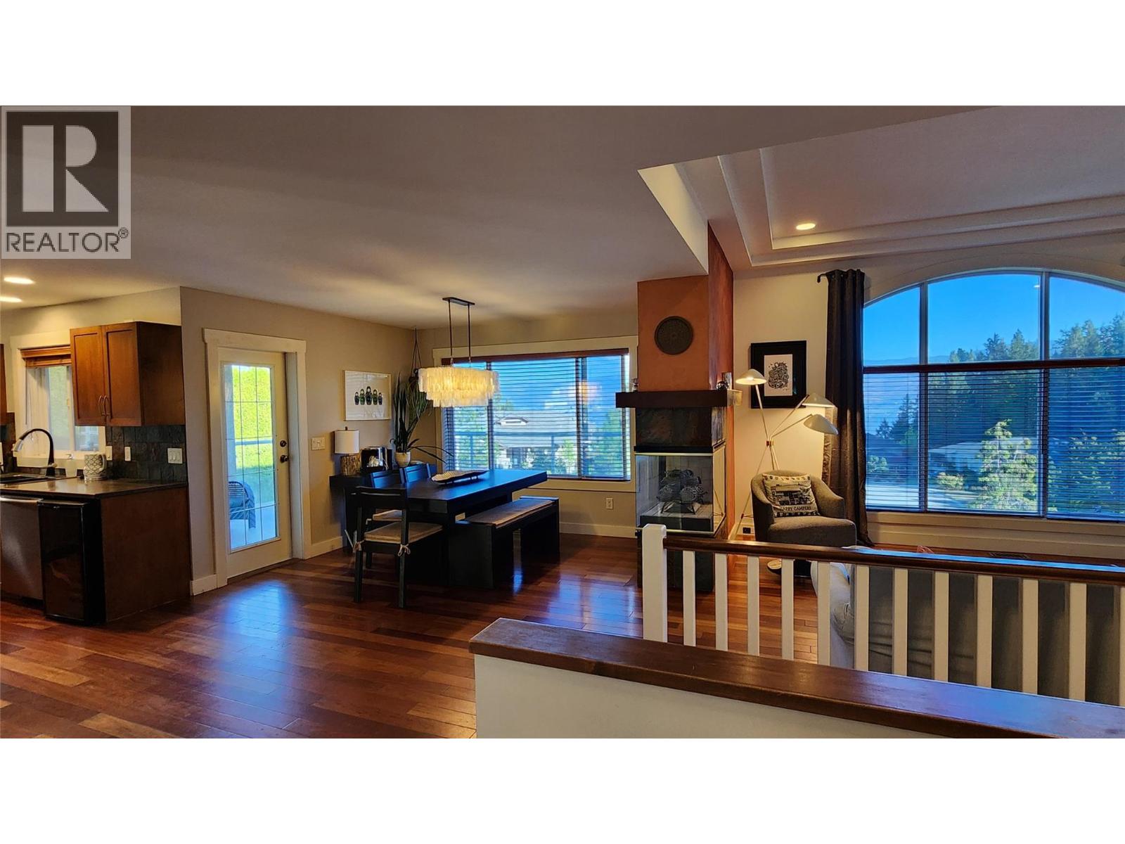 Picture for 3065 Lakeview Cove  Road https://www.cirrealty.ca/reb/bc/3/10362973_37.jpg