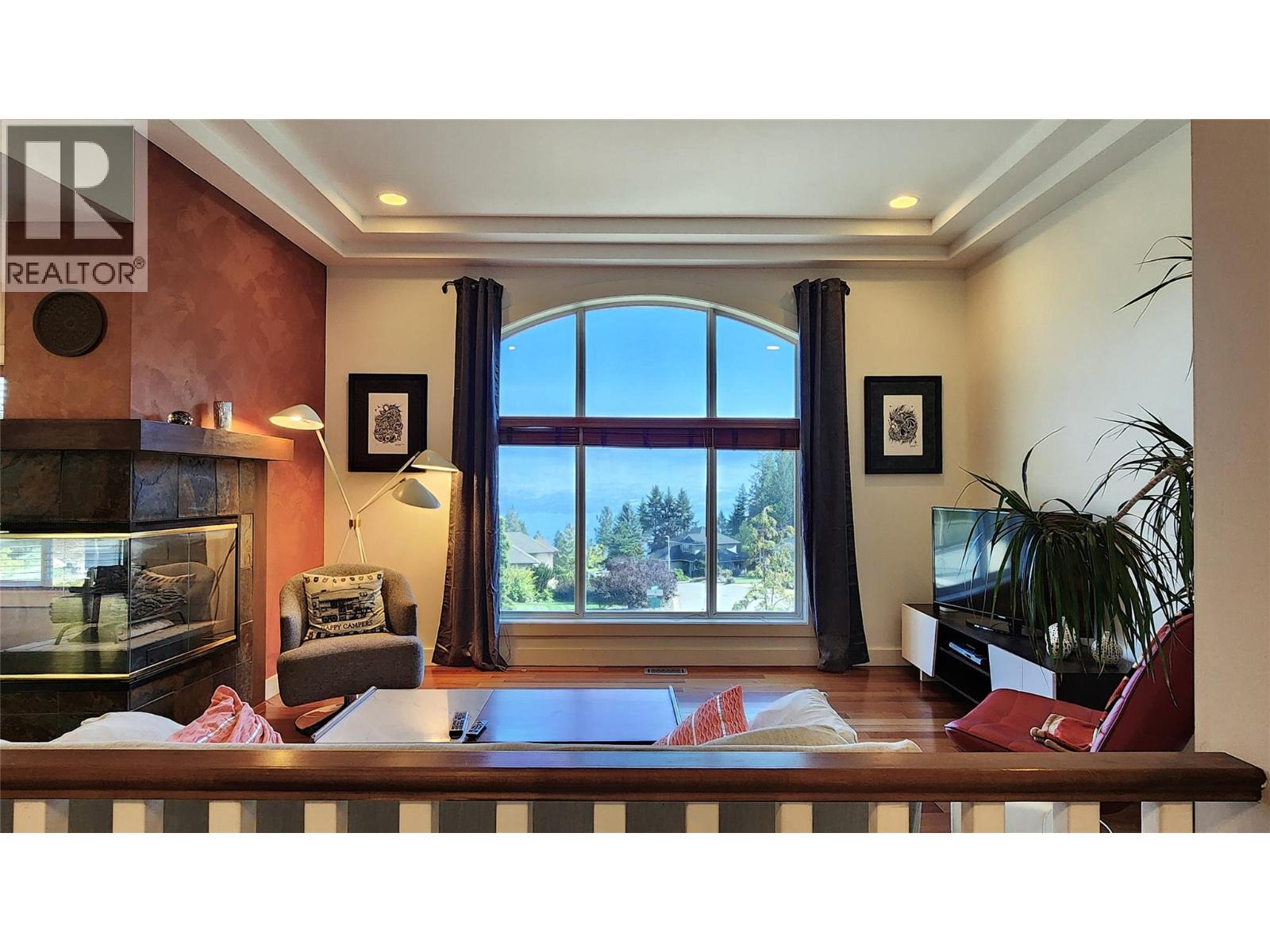 Picture for 3065 Lakeview Cove  Road https://www.cirrealty.ca/reb/bc/3/10362973_38.jpg