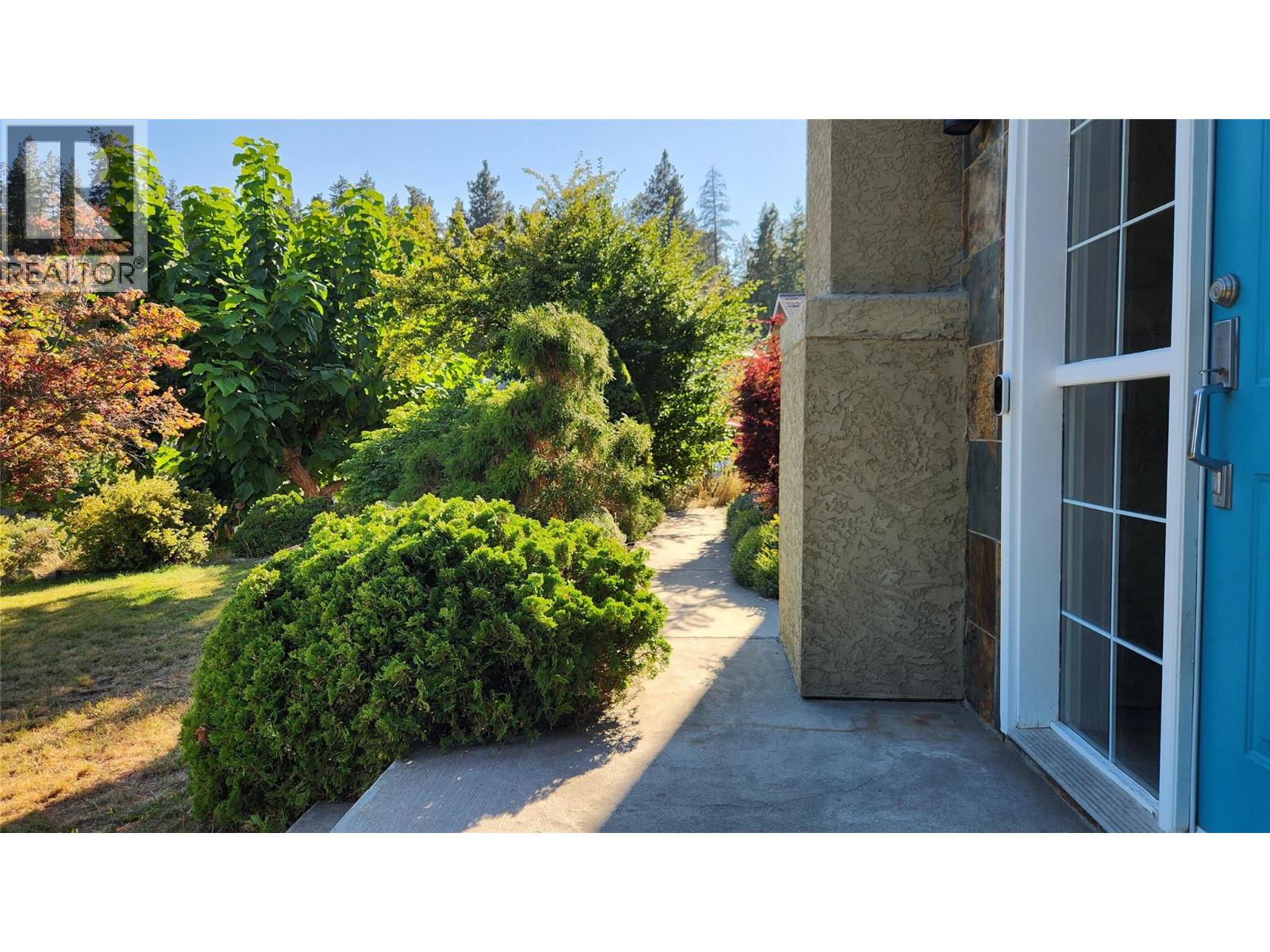 Picture for 3065 Lakeview Cove  Road https://www.cirrealty.ca/reb/bc/3/10362973_5.jpg