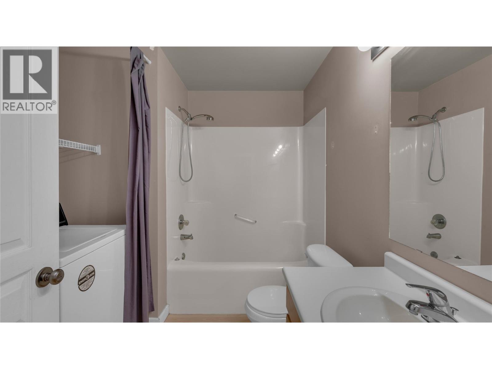 Picture for 3065 Lakeview Cove  Road https://www.cirrealty.ca/reb/bc/3/10362973_50.jpg
