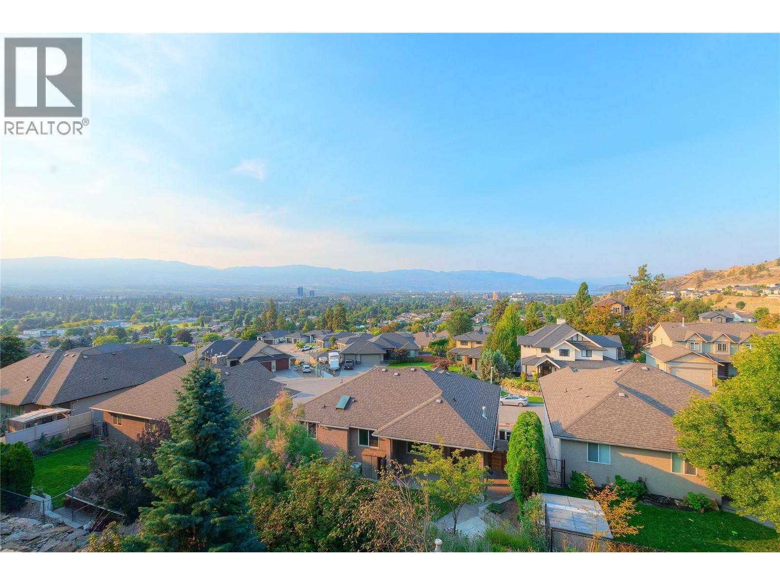 Picture for 1755 Marona  Court https://www.cirrealty.ca/reb/bc/3/10363393_30.jpg