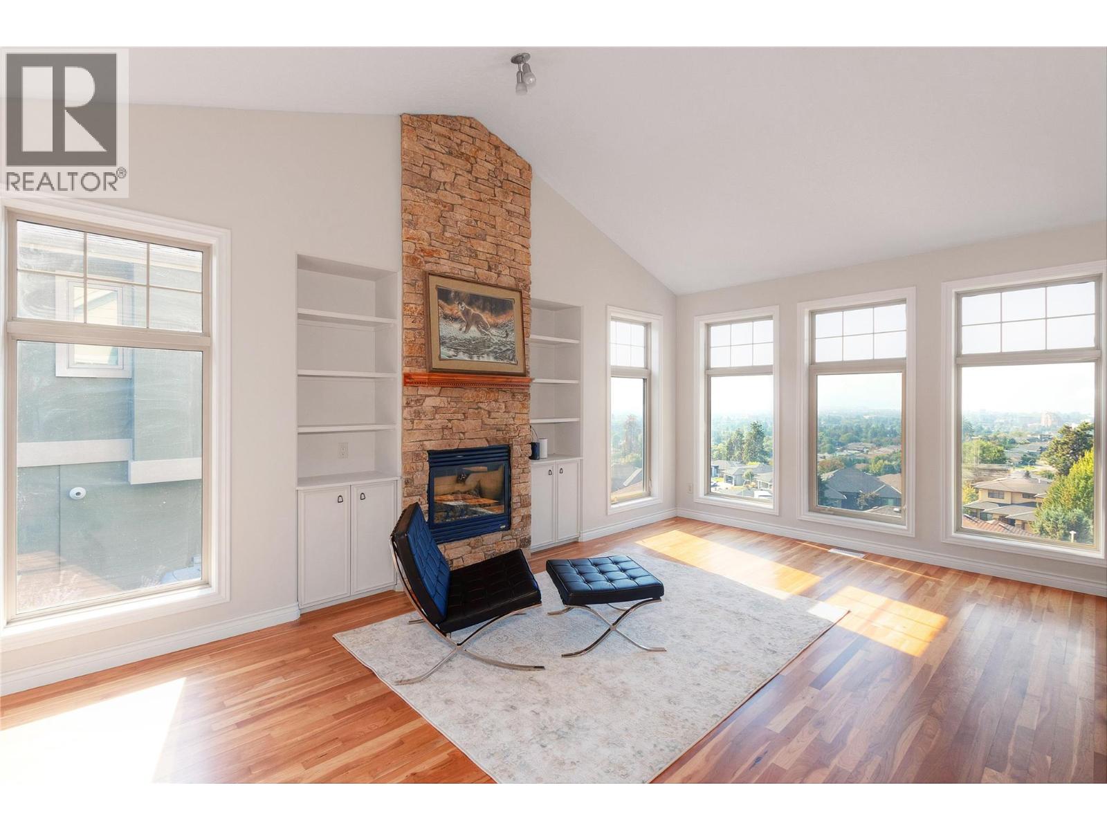 Picture for 1755 Marona  Court https://www.cirrealty.ca/reb/bc/3/10363393_9.jpg