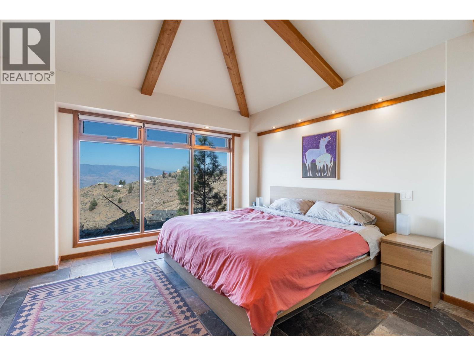 Picture for 110 Chapman  Road https://www.cirrealty.ca/reb/bc/3/10363413_15.jpg