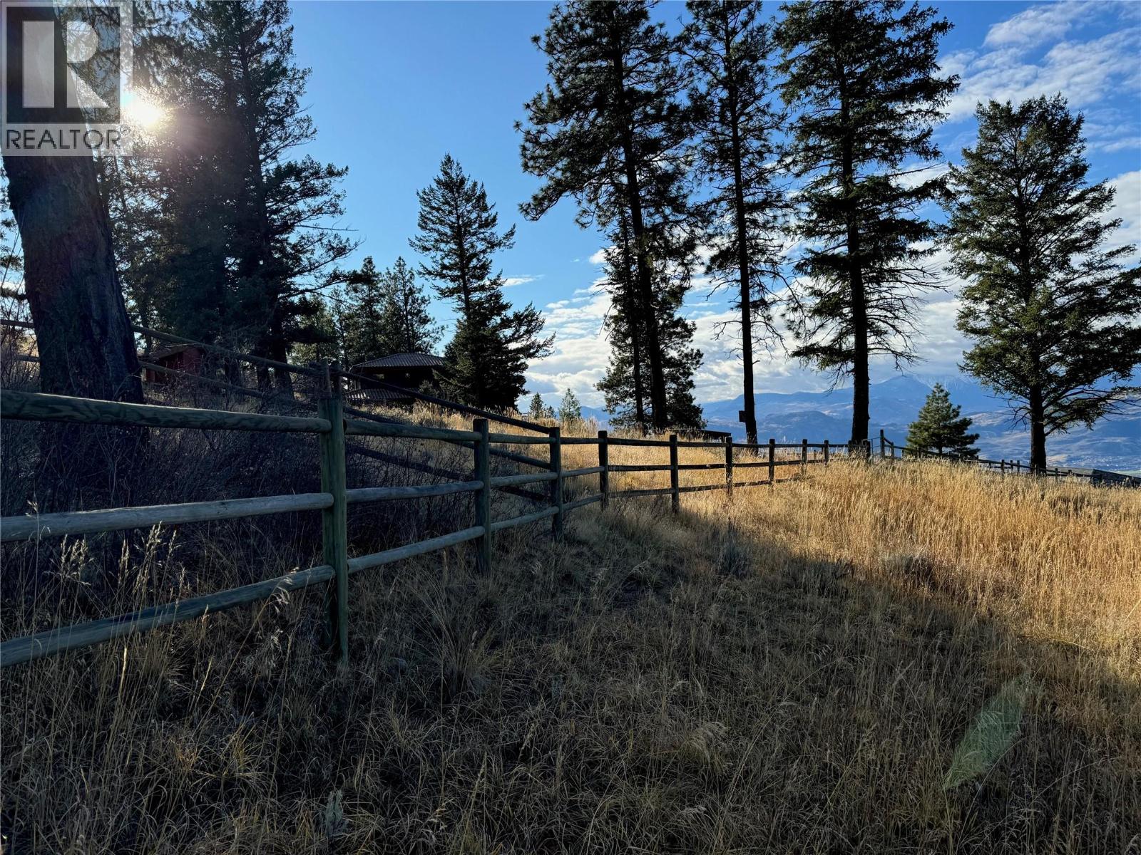 Picture for 110 Chapman  Road https://www.cirrealty.ca/reb/bc/3/10363413_30.jpg