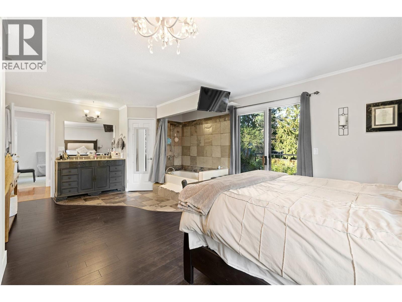 Picture for 1988 Abel  Street https://www.cirrealty.ca/reb/bc/3/10363773_29.jpg