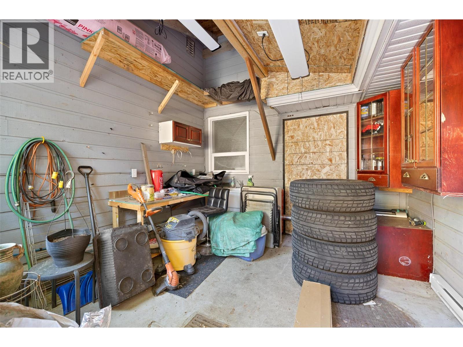Picture for 1988 Abel  Street https://www.cirrealty.ca/reb/bc/3/10363773_37.jpg