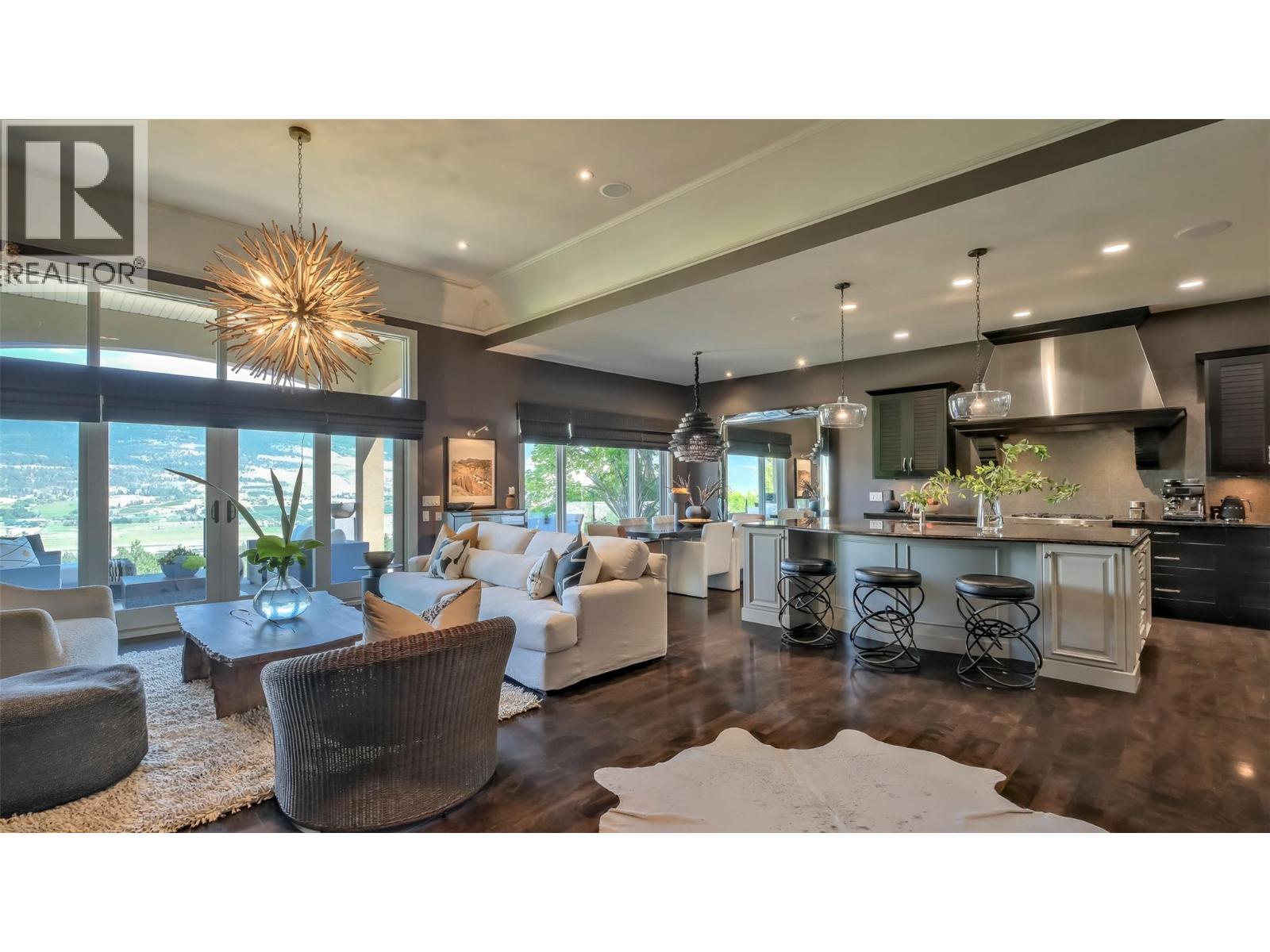 Picture for 1749 Capistrano  Drive https://www.cirrealty.ca/reb/bc/3/10363783_14.jpg