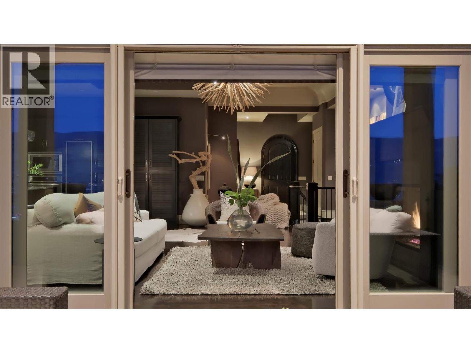 Picture for 1749 Capistrano  Drive https://www.cirrealty.ca/reb/bc/3/10363783_27.jpg