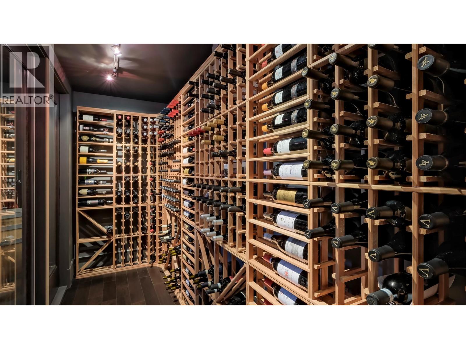 Picture for 1749 Capistrano  Drive https://www.cirrealty.ca/reb/bc/3/10363783_41.jpg