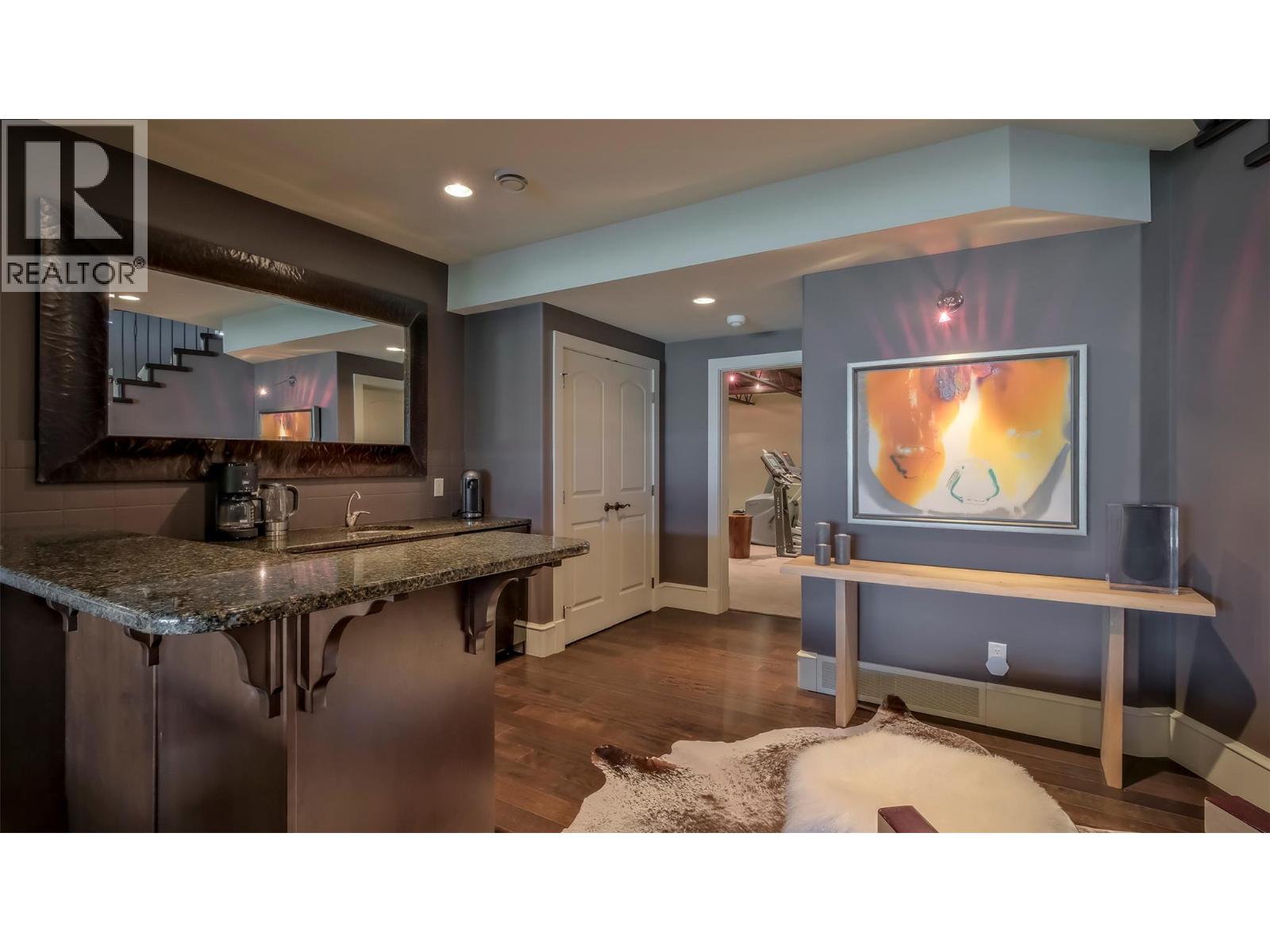 Picture for 1749 Capistrano  Drive https://www.cirrealty.ca/reb/bc/3/10363783_50.jpg