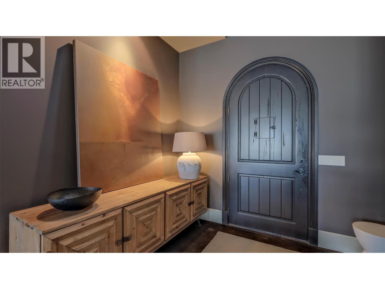 Picture for 1749 Capistrano  Drive https://www.cirrealty.ca/reb/bc/3/10363783_9.jpg