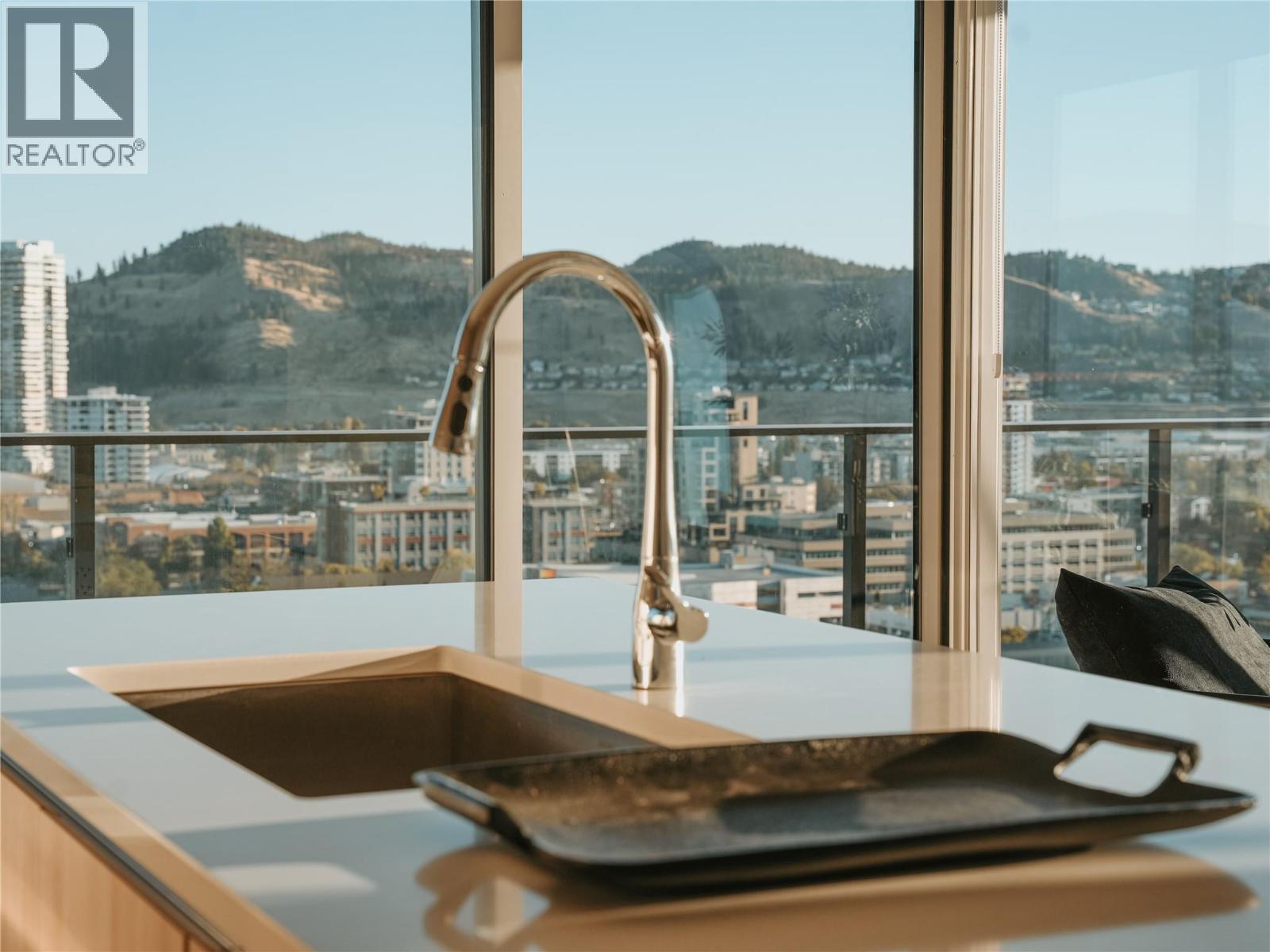 Picture for Unit #1702, 1626 Water  Street https://www.cirrealty.ca/reb/bc/3/10363793_10.jpg