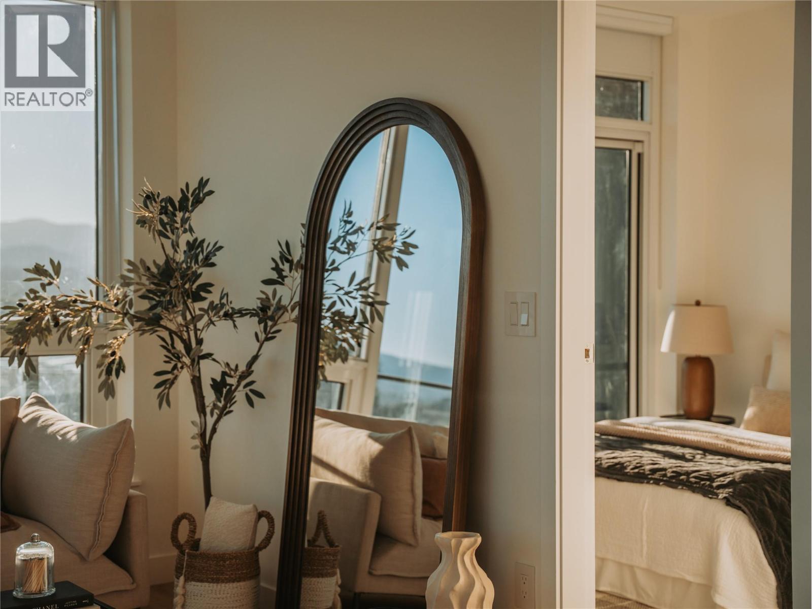 Picture for Unit #1702, 1626 Water  Street https://www.cirrealty.ca/reb/bc/3/10363793_16.jpg