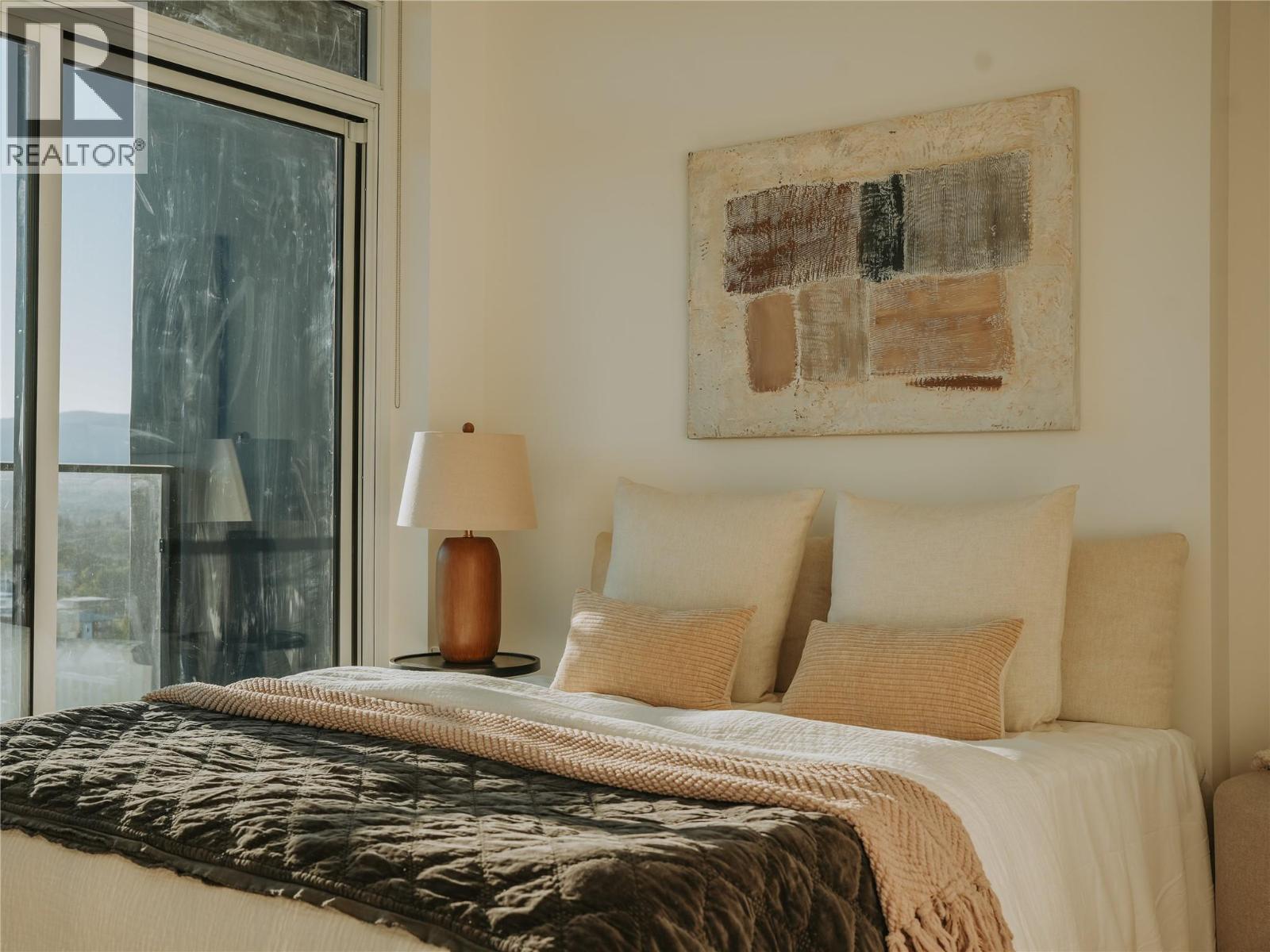 Picture for Unit #1702, 1626 Water  Street https://www.cirrealty.ca/reb/bc/3/10363793_21.jpg