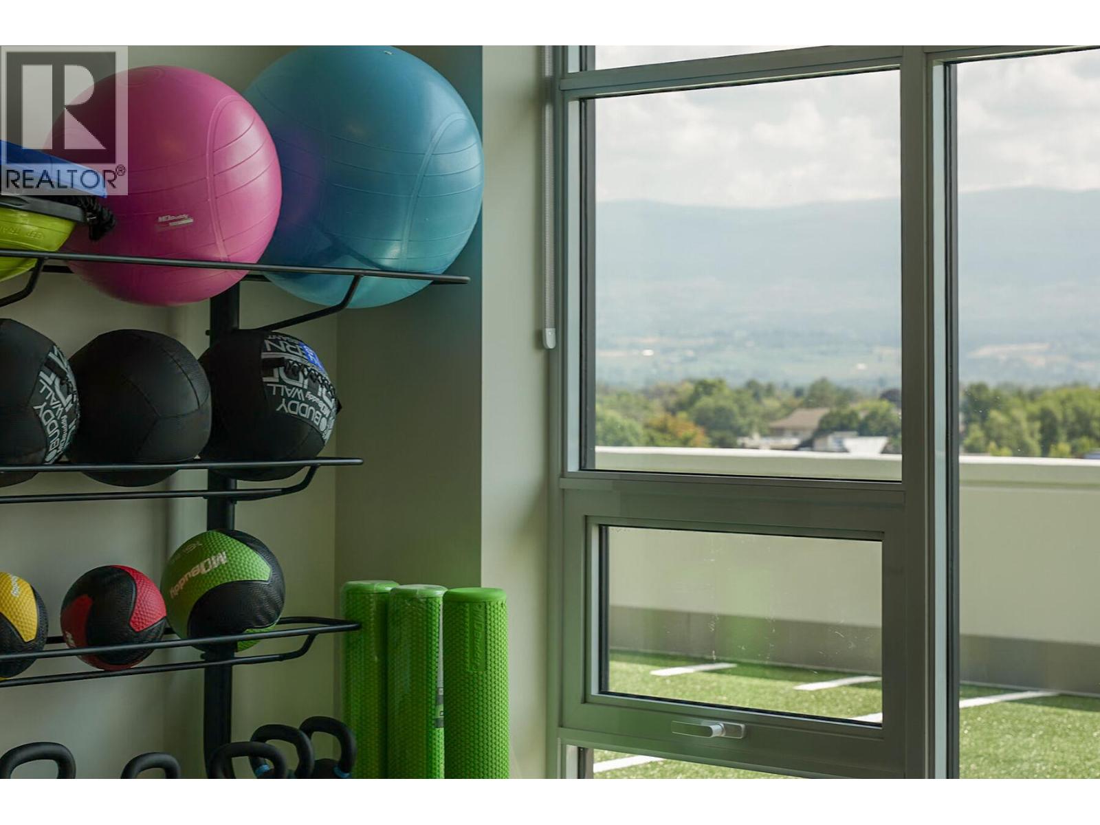 Picture for Unit #1702, 1626 Water  Street https://www.cirrealty.ca/reb/bc/3/10363793_40.jpg