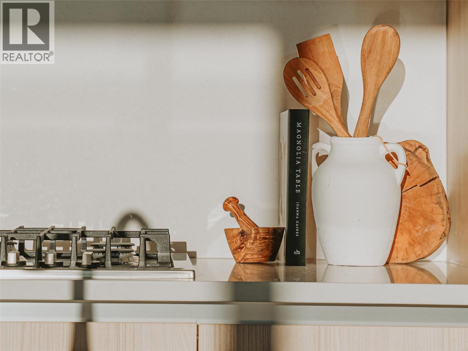 Picture for Unit #1702, 1626 Water  Street https://www.cirrealty.ca/reb/bc/3/10363793_9.jpg