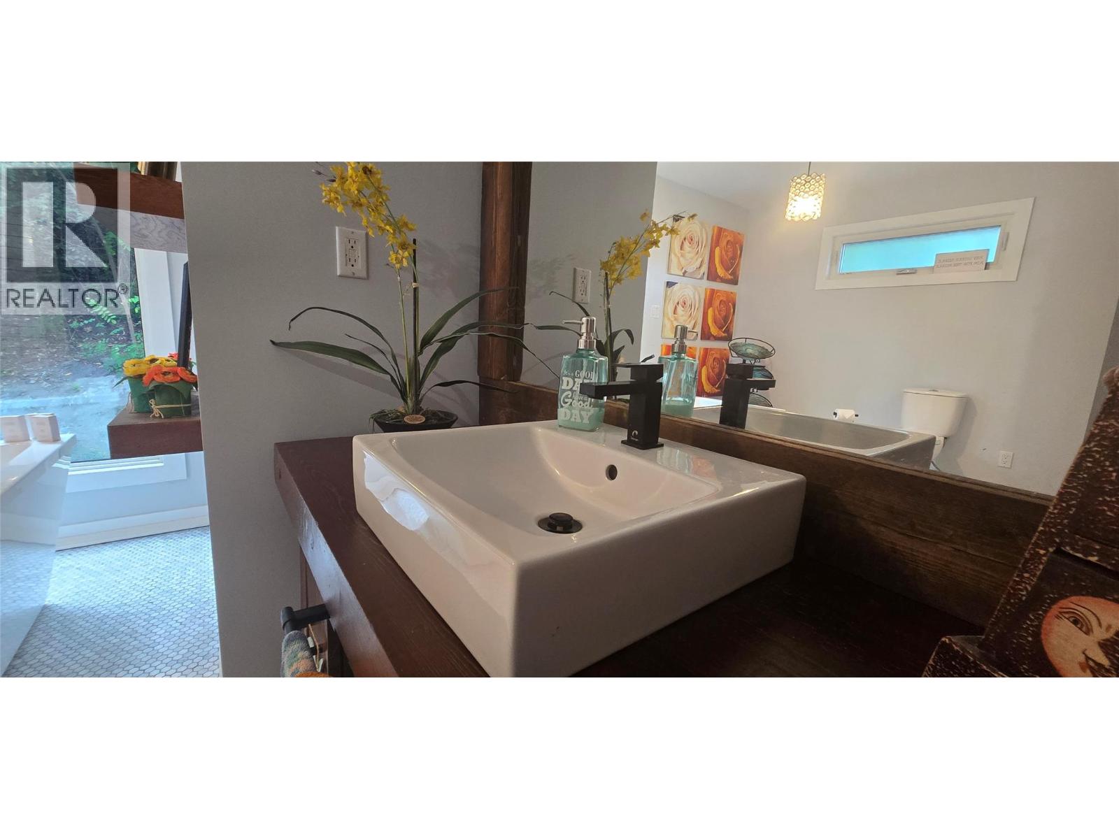 Picture for 1602 85TH  Street https://www.cirrealty.ca/reb/bc/3/10363933_16.jpg