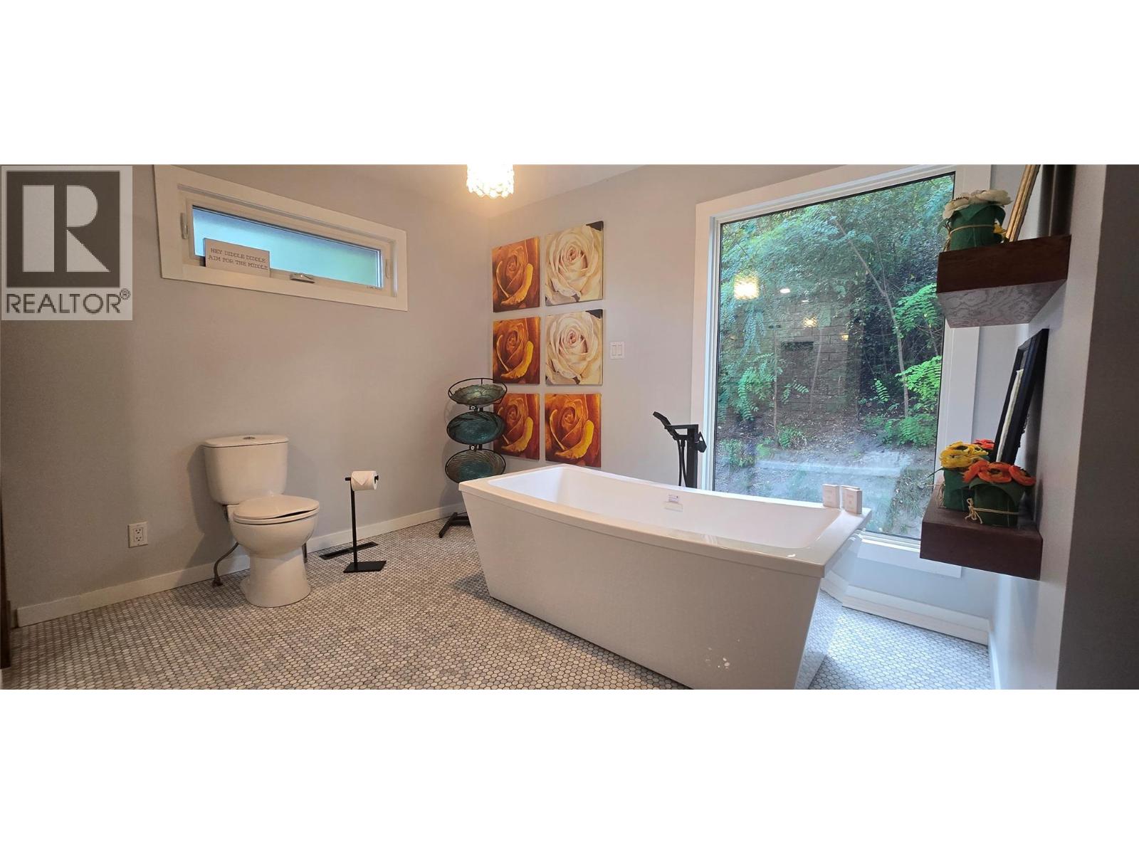 Picture for 1602 85TH  Street https://www.cirrealty.ca/reb/bc/3/10363933_17.jpg