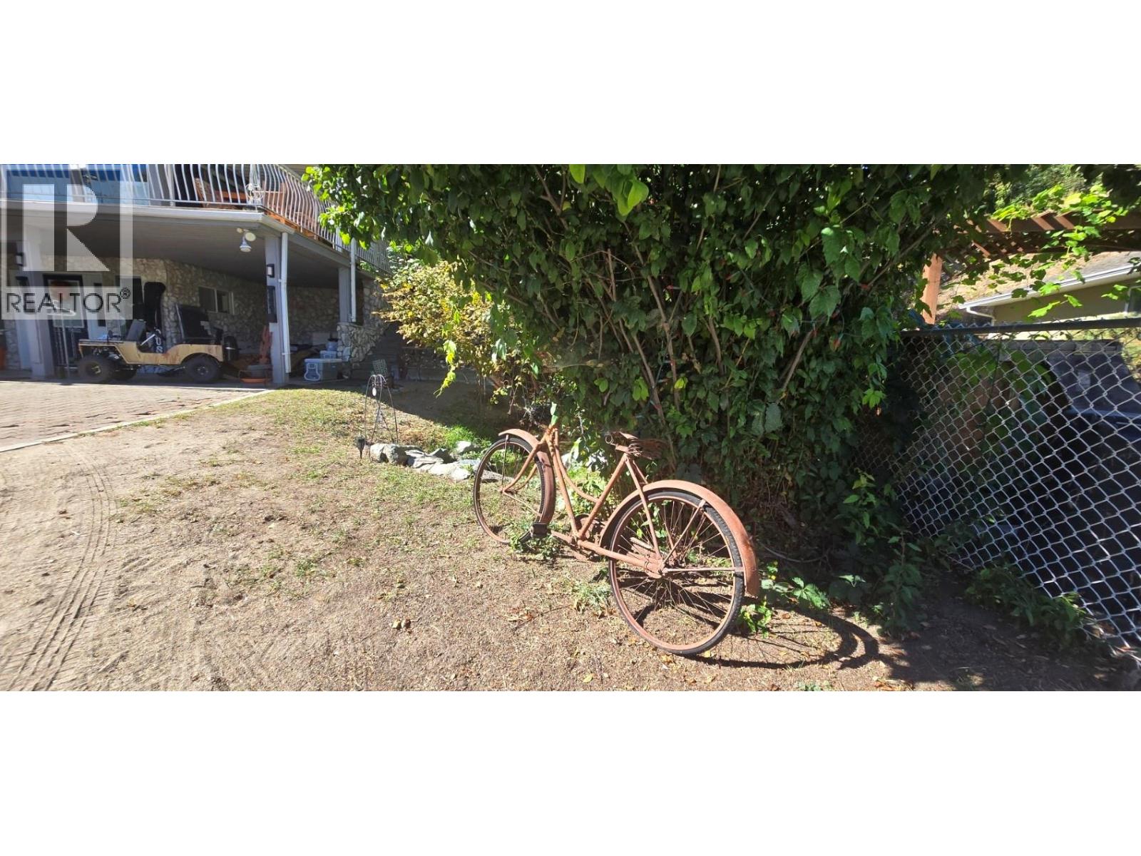 Picture for 1602 85TH  Street https://www.cirrealty.ca/reb/bc/3/10363933_26.jpg