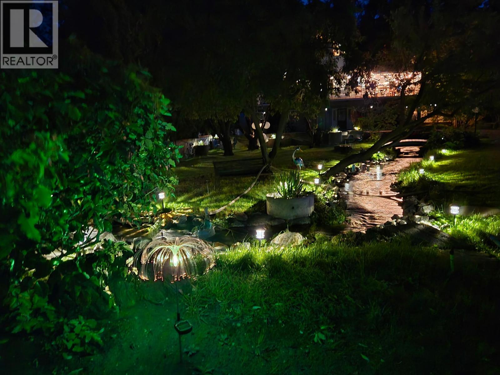 Picture for 1602 85TH  Street https://www.cirrealty.ca/reb/bc/3/10363933_39.jpg