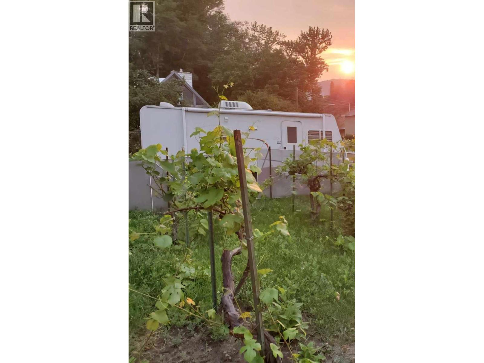 Picture for 1602 85TH  Street https://www.cirrealty.ca/reb/bc/3/10363933_42.jpg