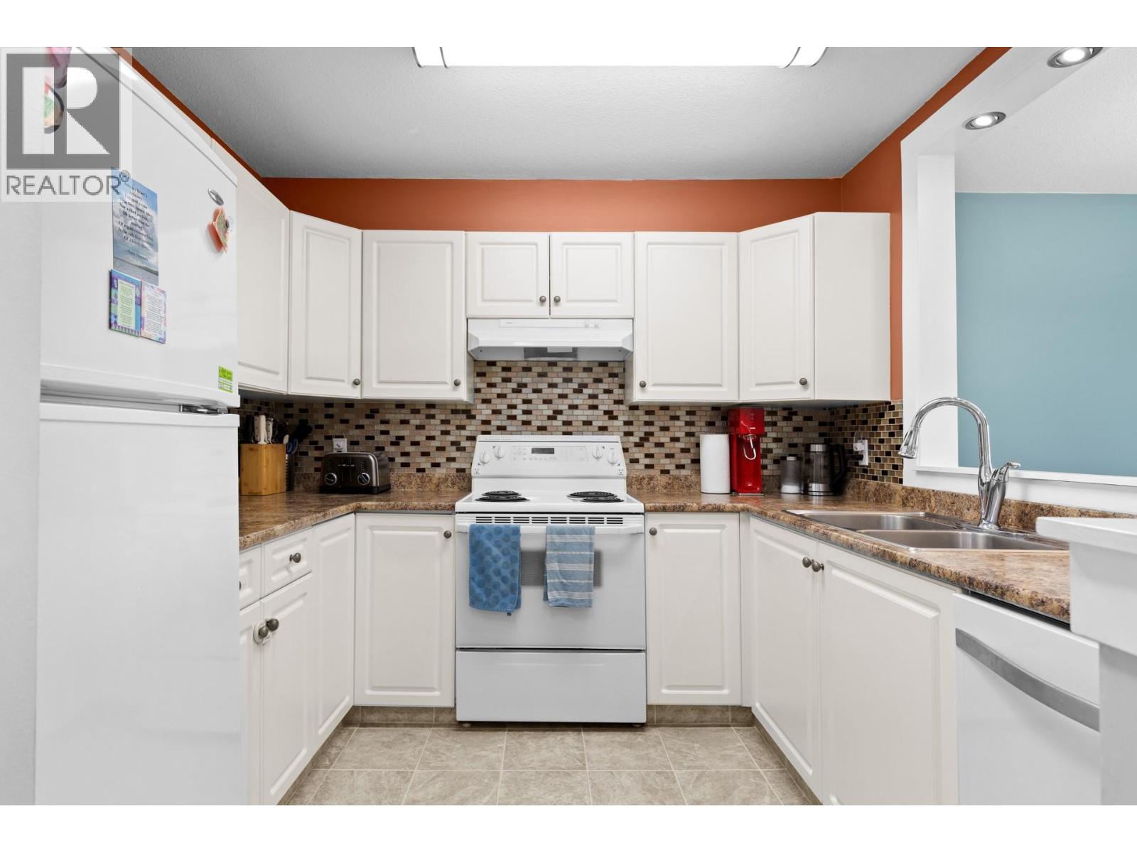 Picture for Unit #209, 400 Sutton  Crescent