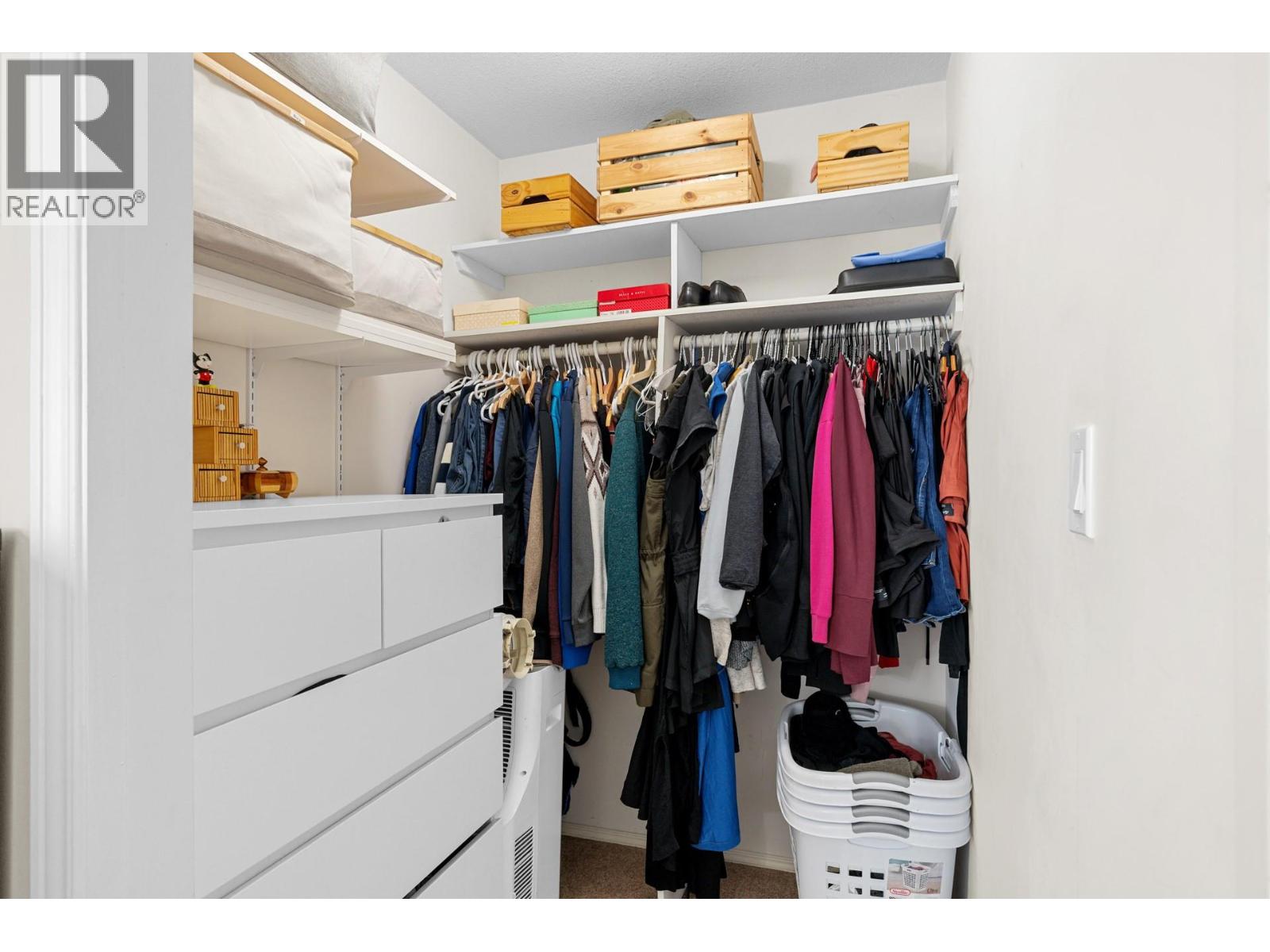 Picture for Unit #209, 400 Sutton  Crescent https://www.cirrealty.ca/reb/bc/3/10363993_24.jpg