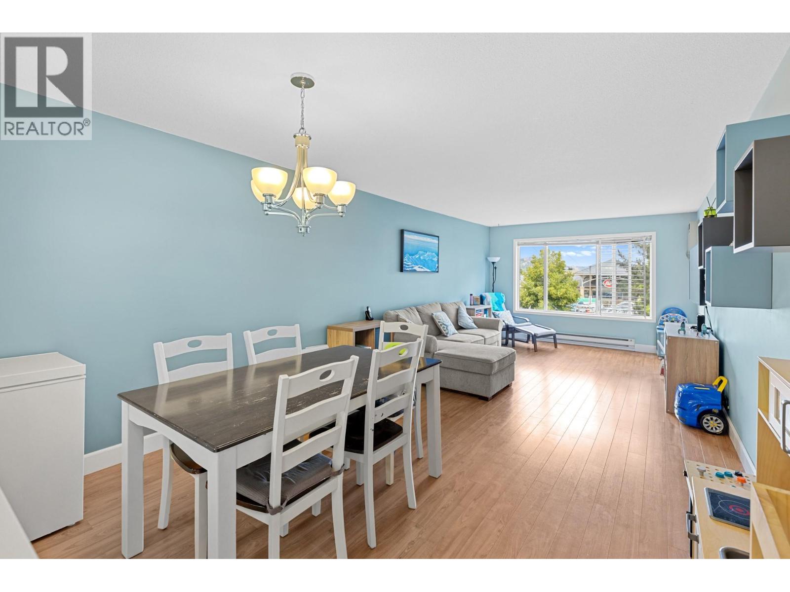 Picture for Unit #209, 400 Sutton  Crescent https://www.cirrealty.ca/reb/bc/3/10363993_7.jpg