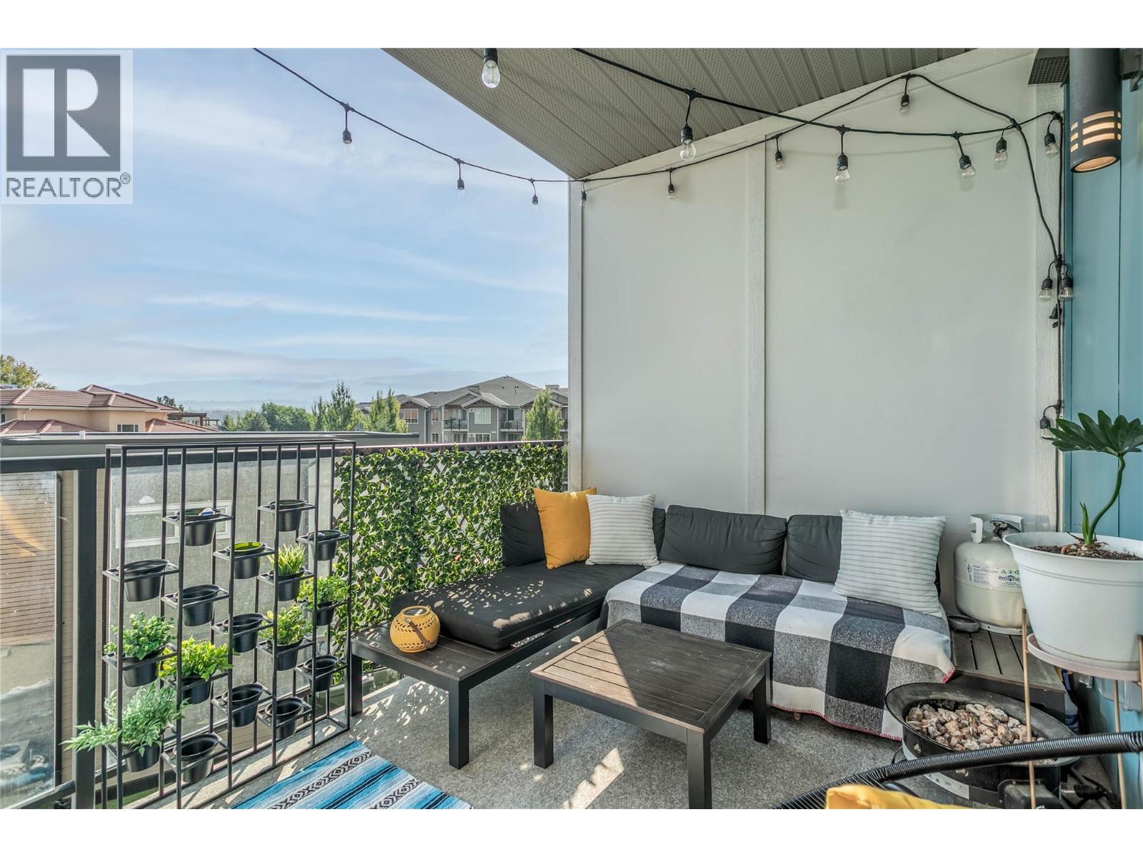 Picture for Unit #403, 3630 Mission Springs  Drive https://www.cirrealty.ca/reb/bc/3/10364113_20.jpg