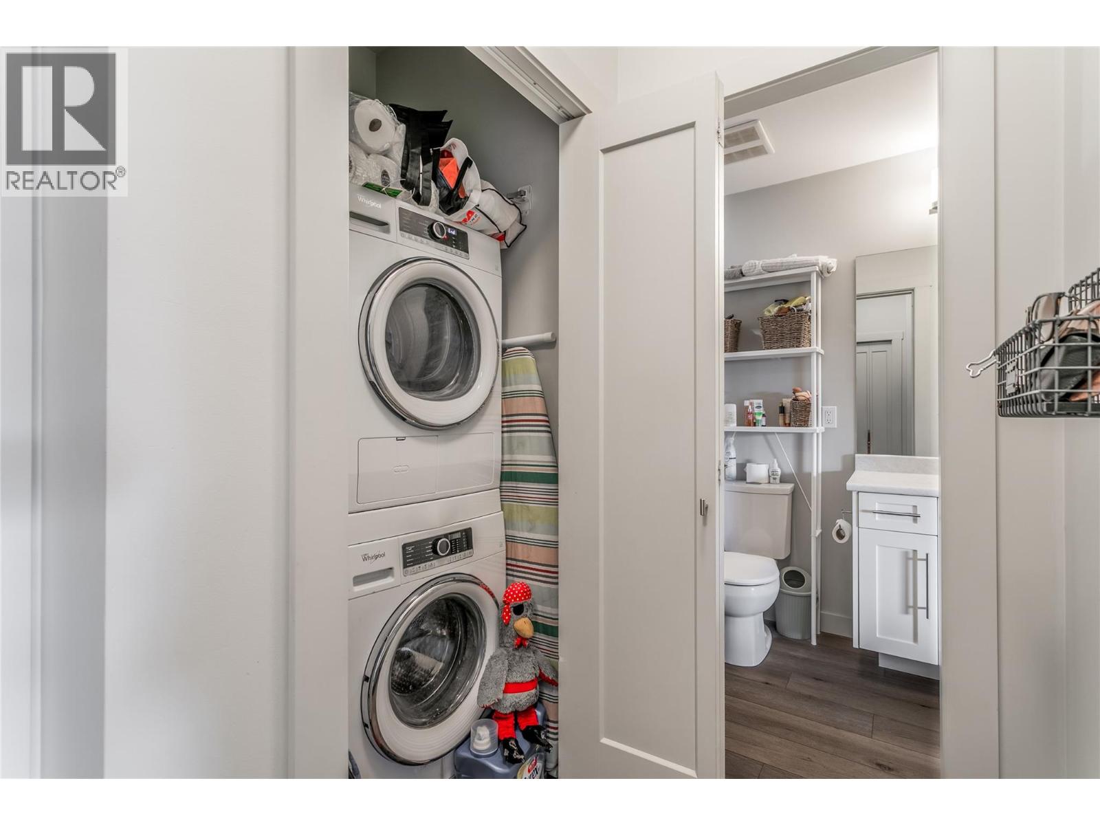 Picture for Unit #403, 3630 Mission Springs  Drive https://www.cirrealty.ca/reb/bc/3/10364113_22.jpg