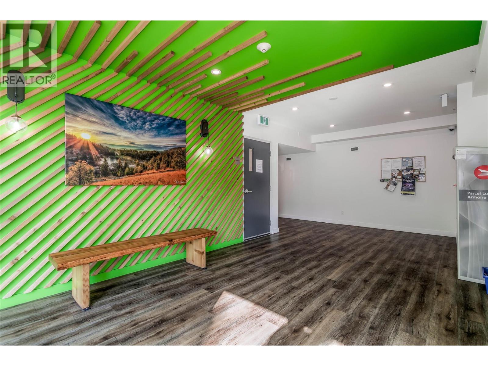 Picture for Unit #403, 3630 Mission Springs  Drive https://www.cirrealty.ca/reb/bc/3/10364113_26.jpg