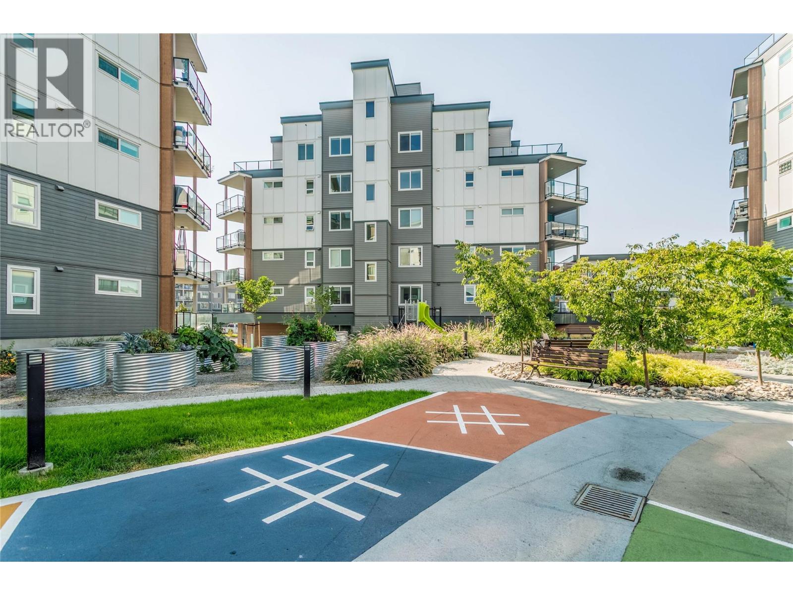 Picture for Unit #403, 3630 Mission Springs  Drive https://www.cirrealty.ca/reb/bc/3/10364113_29.jpg