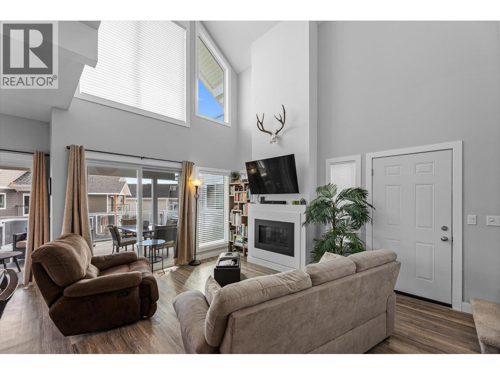 Picture for Unit #410, 6956 Terazona  Loop https://www.cirrealty.ca/reb/bc/3/10364183_11.jpg