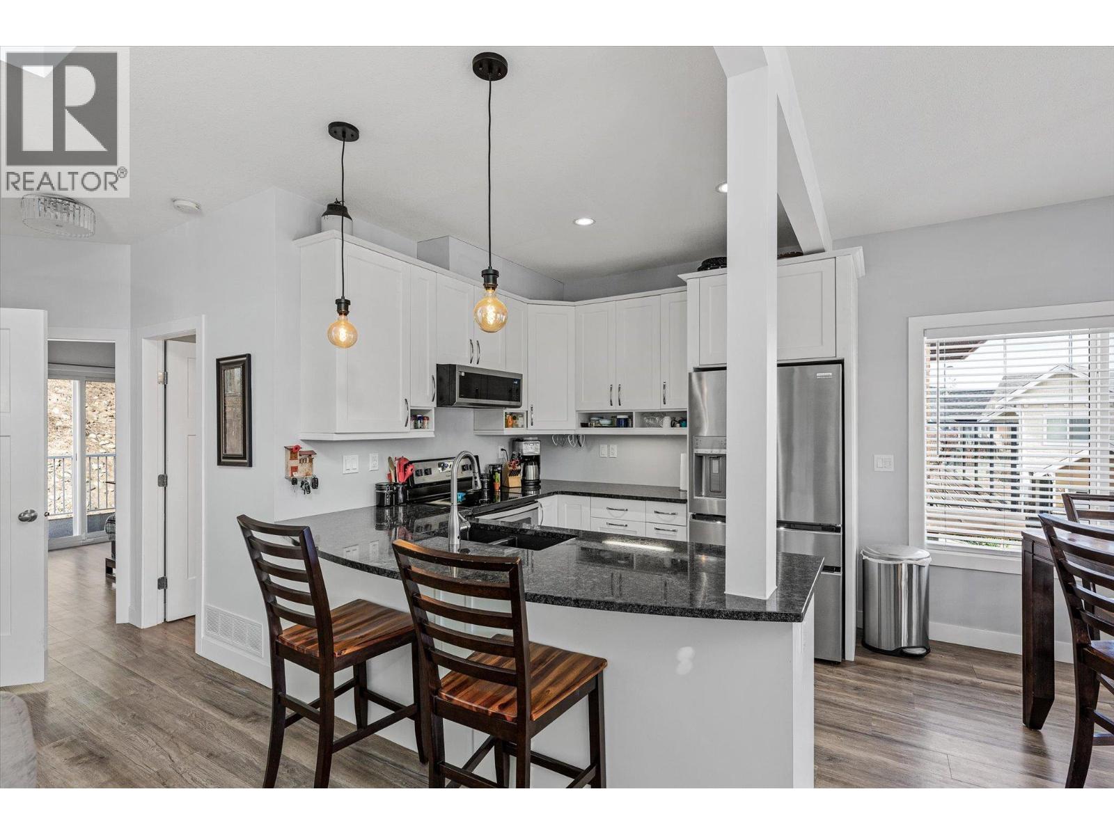 Picture for Unit #410, 6956 Terazona  Loop https://www.cirrealty.ca/reb/bc/3/10364183_13.jpg