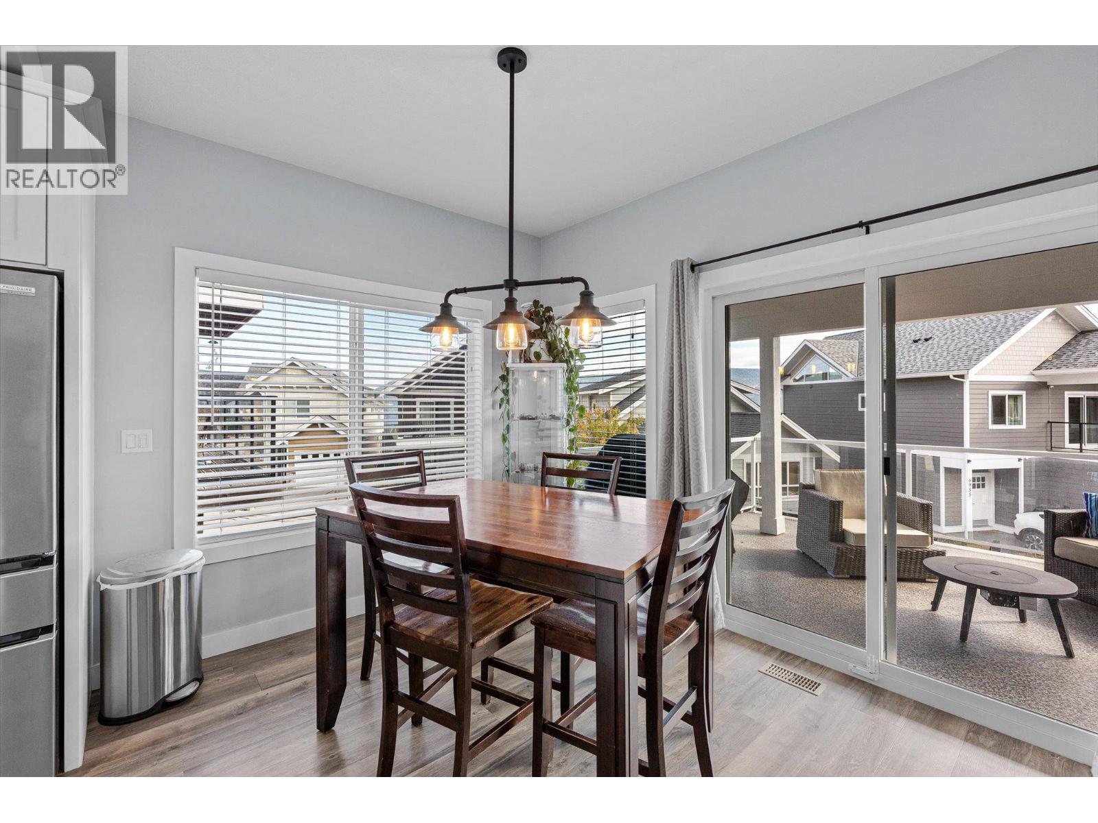 Picture for Unit #410, 6956 Terazona  Loop https://www.cirrealty.ca/reb/bc/3/10364183_16.jpg