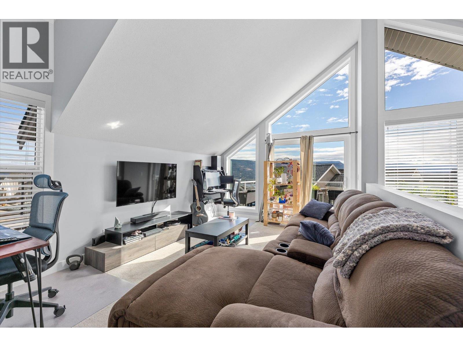 Picture for Unit #410, 6956 Terazona  Loop https://www.cirrealty.ca/reb/bc/3/10364183_27.jpg