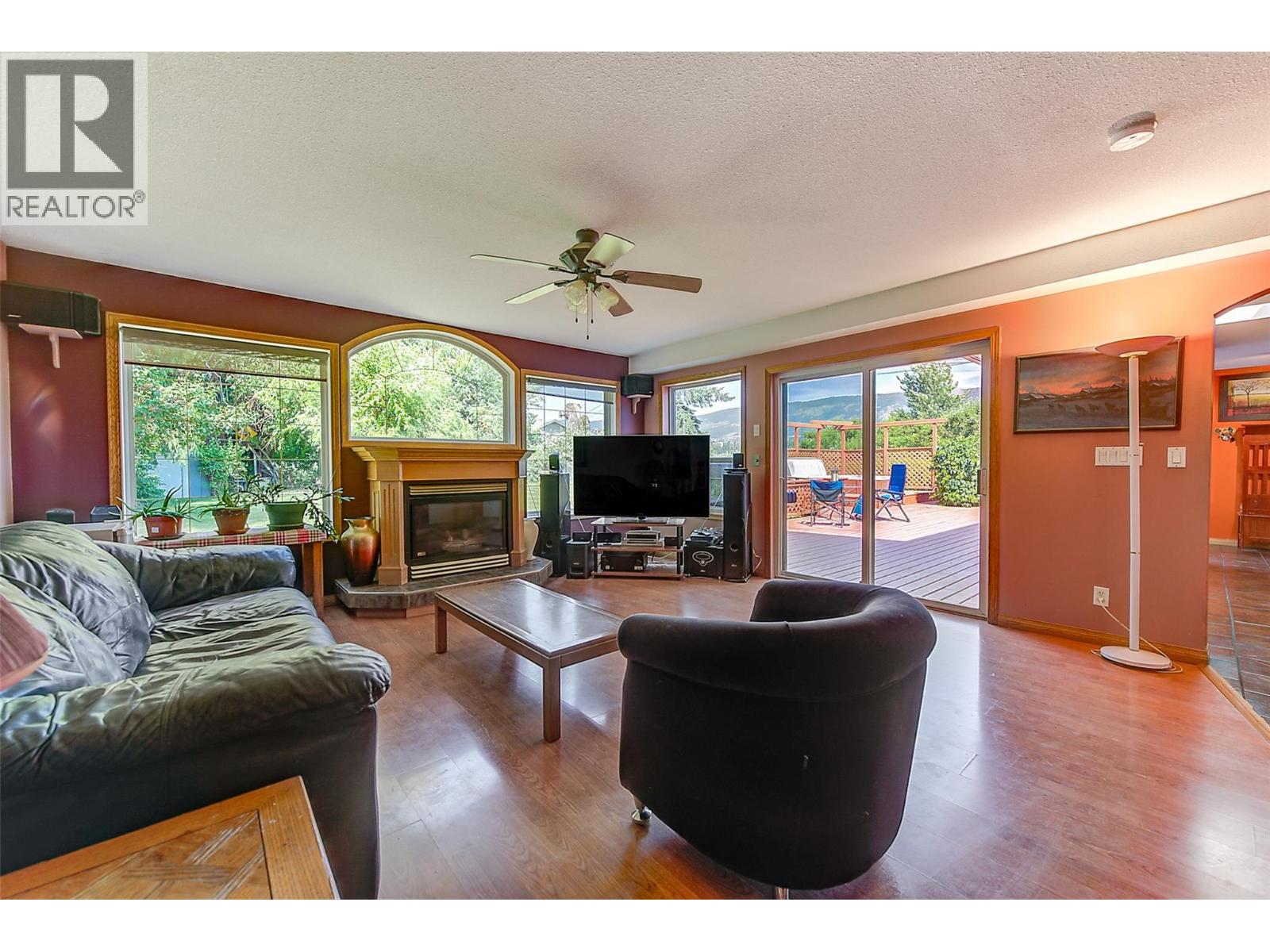 Picture for 3982 Hitchner  Road https://www.cirrealty.ca/reb/bc/3/10364353_11.jpg